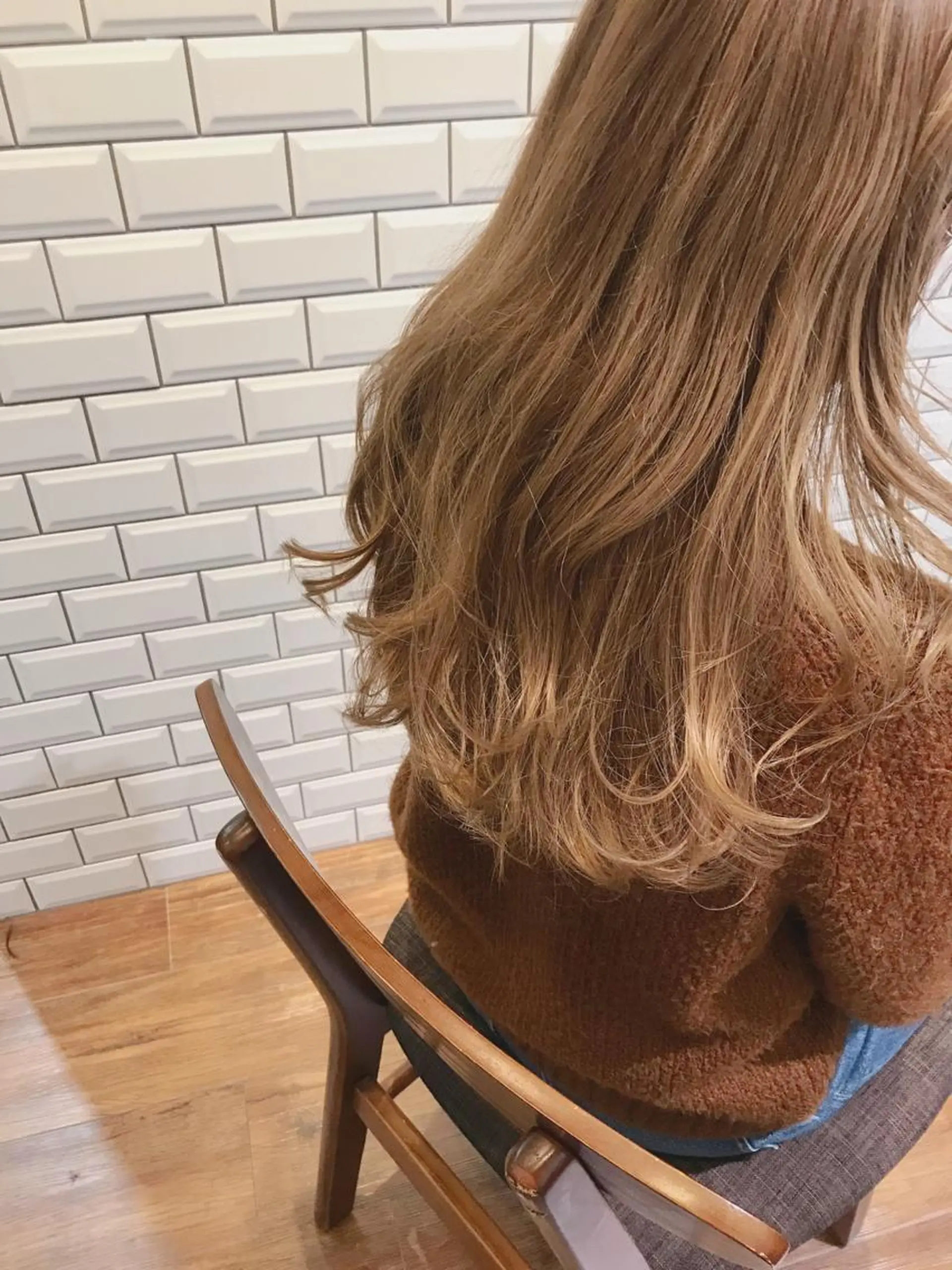 ロング カラー ベージュカラー ハイライトカラー ハイライト カット ヘアカラー トリートメント * 透明感カラー c h i h o *のヘアスタイル