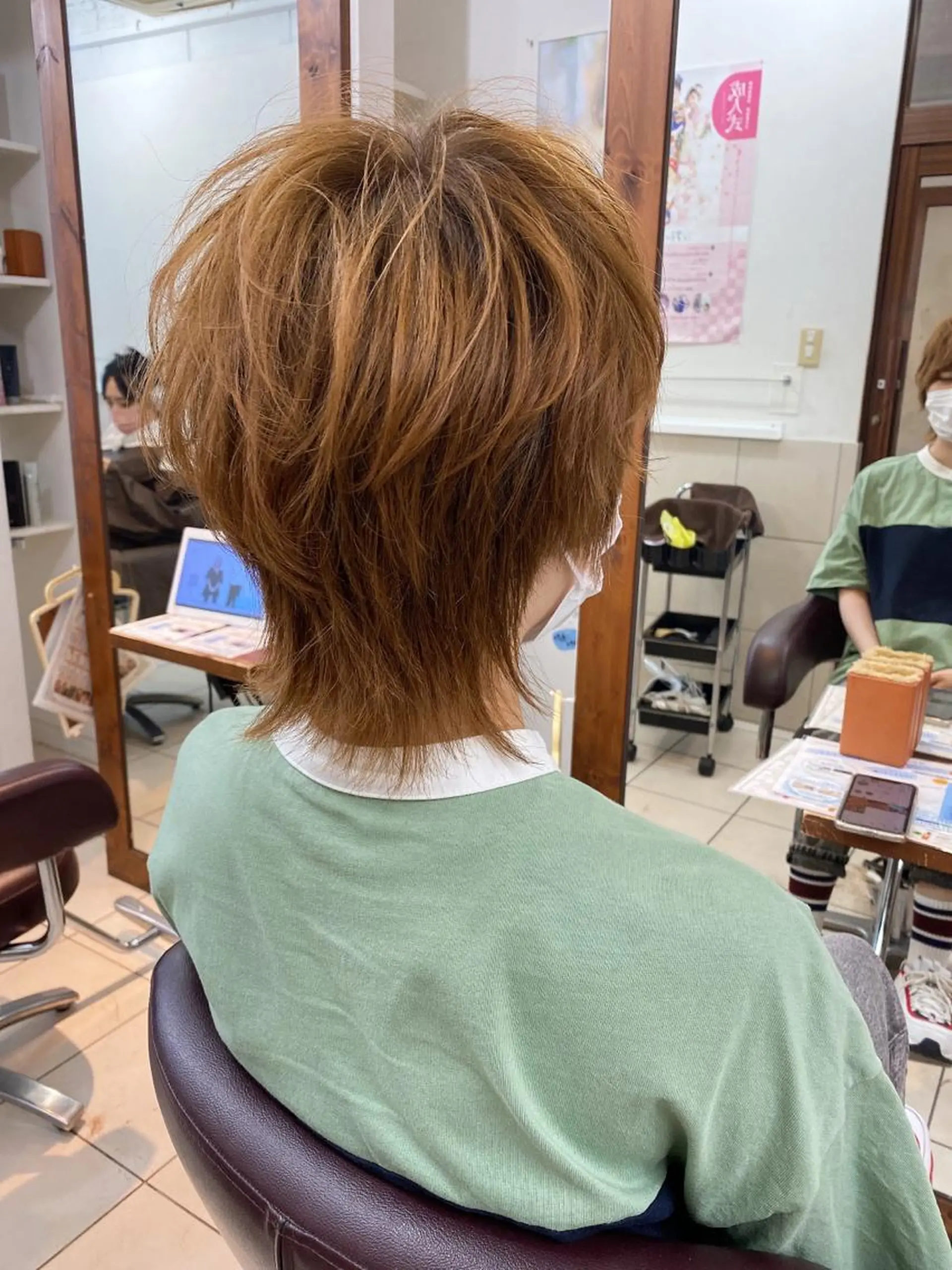 ショート カラー ブリーチ ハイトーンカラー ブリーチなしカラー ウルフカット ベリショディレクター 小野 健太郎のヘアスタイル