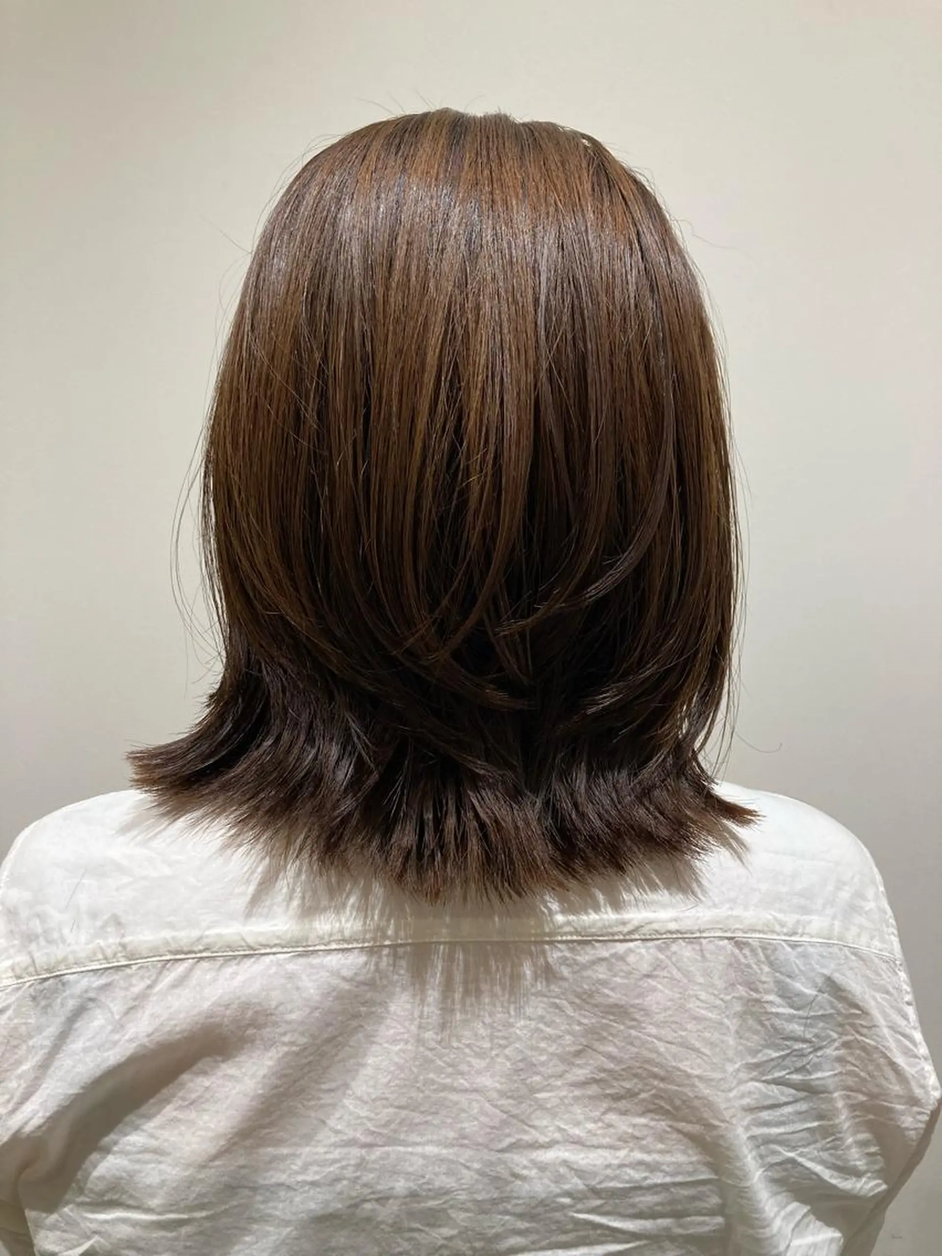 ミディアム ボブ 折本 沙織のヘアスタイル