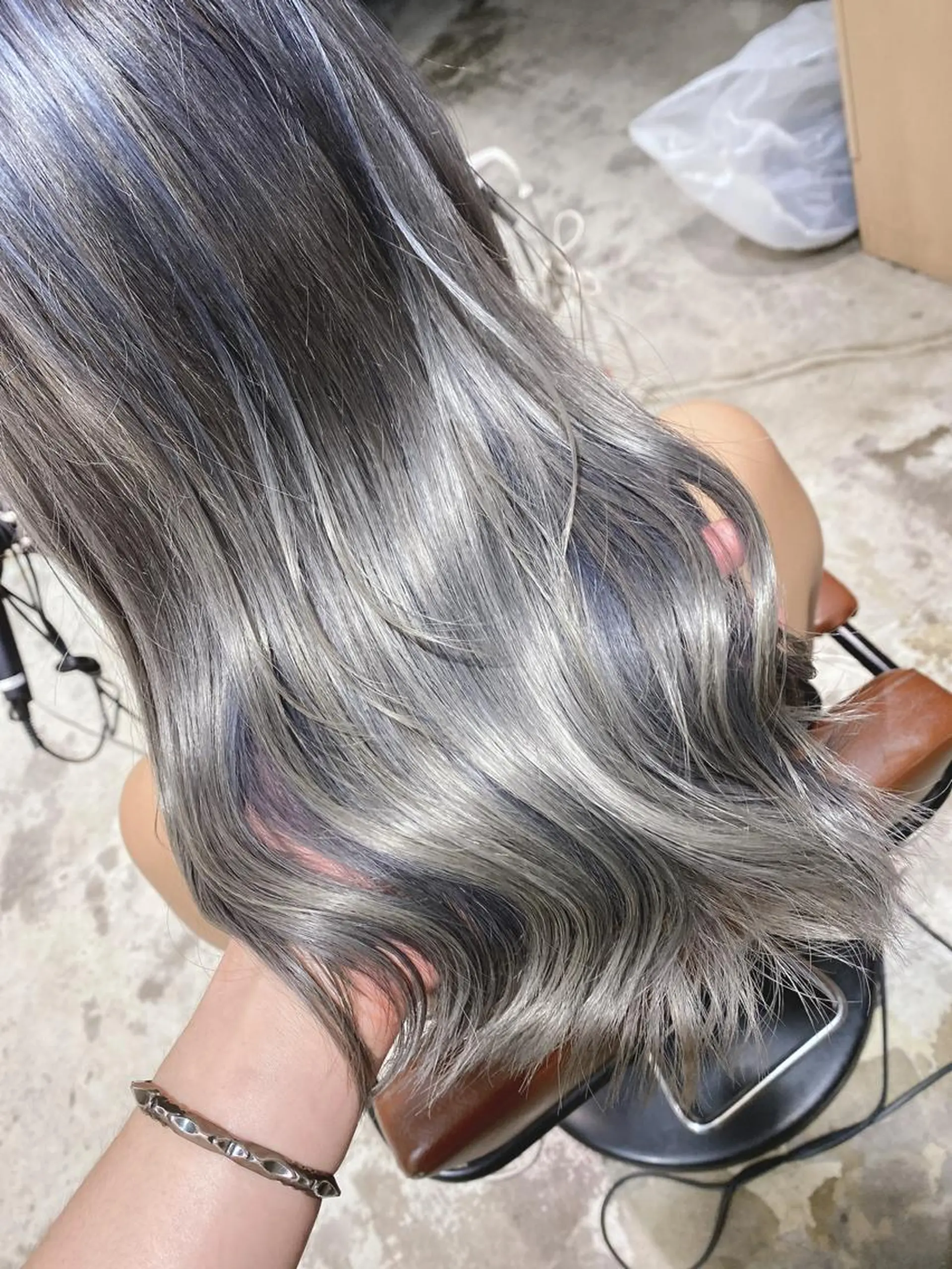 カラー ハイトーンカラー カット ヘアカラー トリートメント 顔まわりの神様✨ 透明感カラー藤嶋秀幸のヘアスタイル