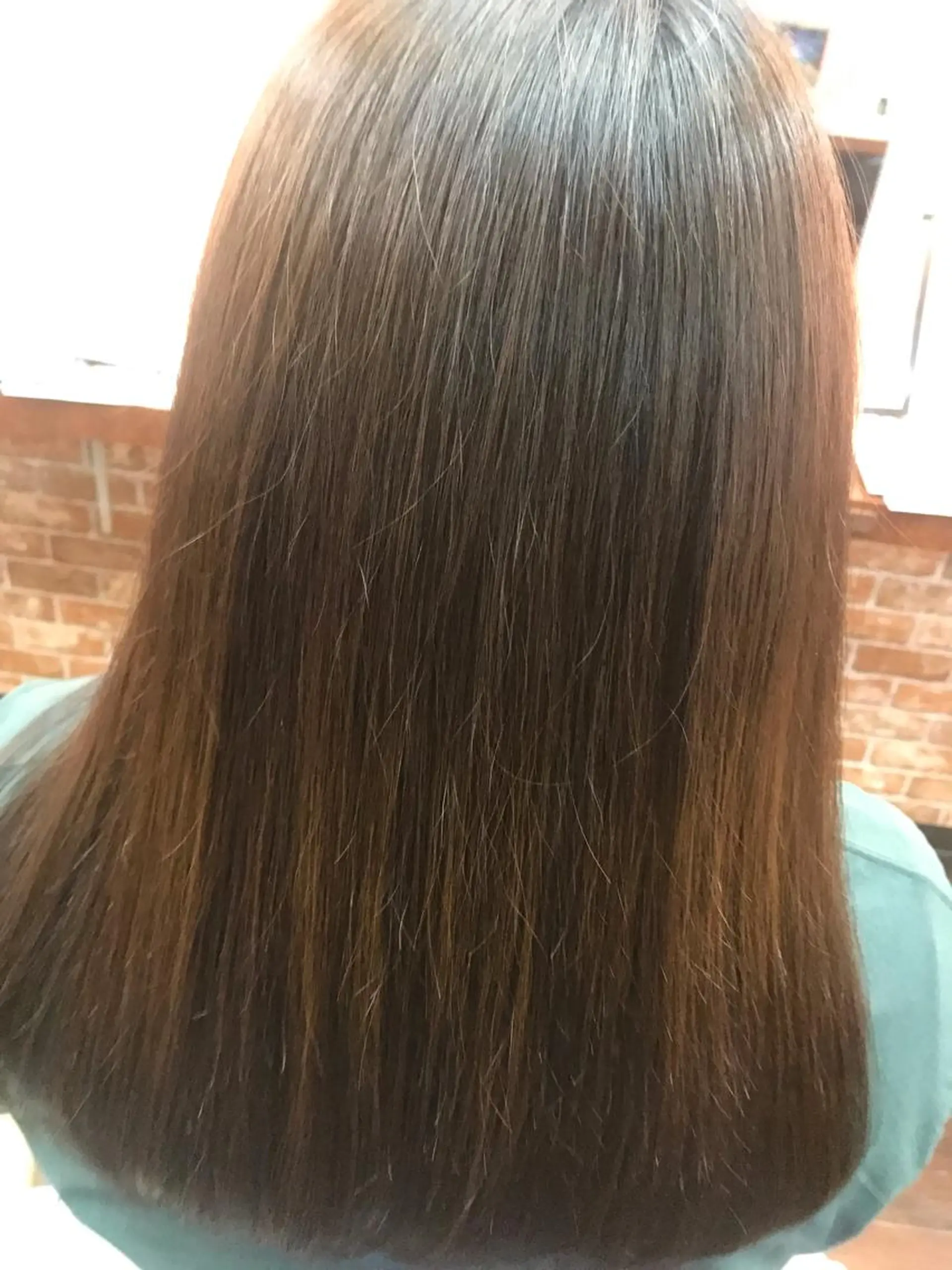 セミロング パーマ 桧山 真のヘアスタイル