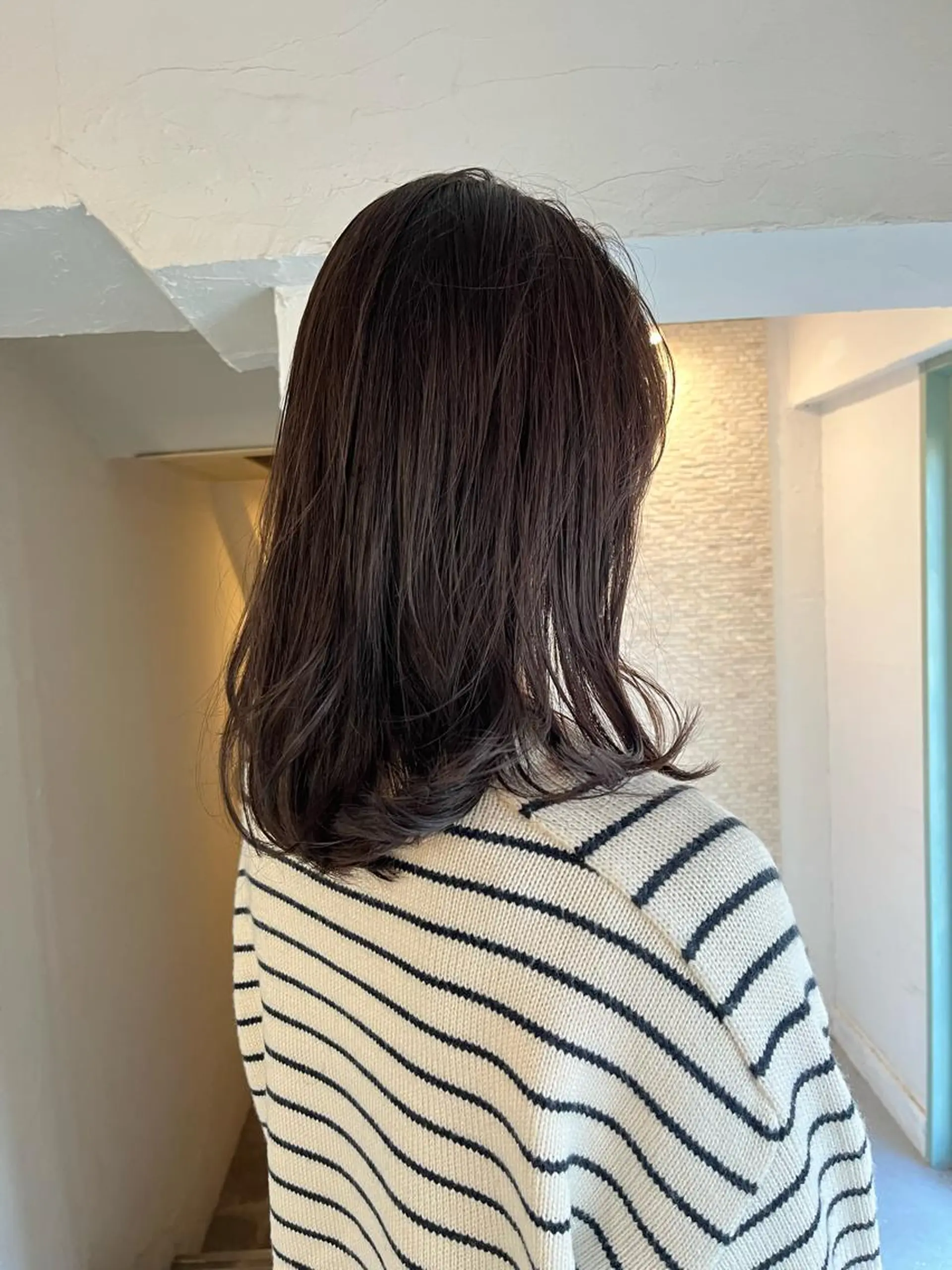 ミディアム カラー ヘアアレンジ アディクシーカラー アッシュ アッシュブラウン ベージュカラー 黒髪 眠れるヘッドスパ✨ chacoのヘアスタイル