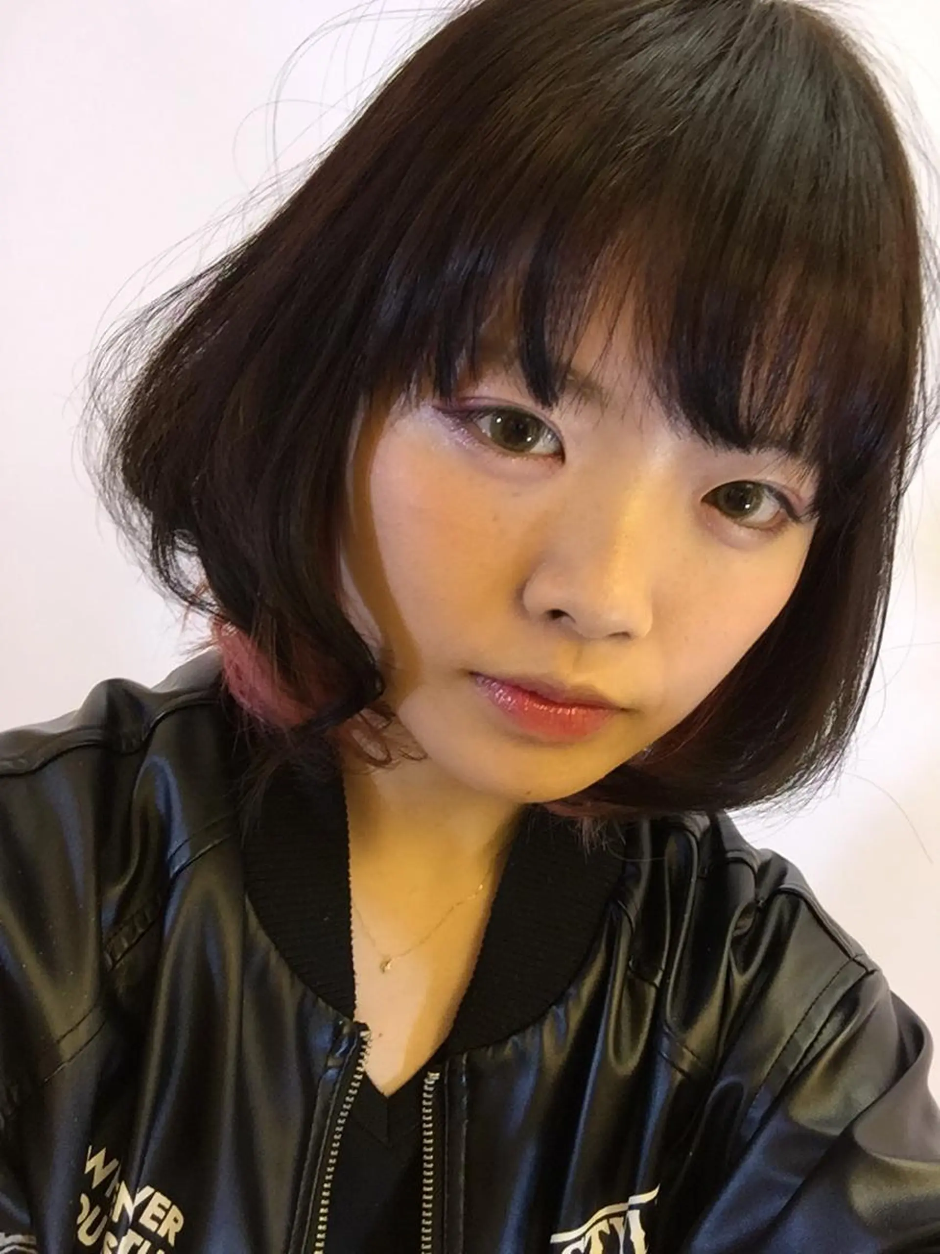 ミディアム ヘアカラー パーマスタジオ グレイス はやとのヘアスタイル