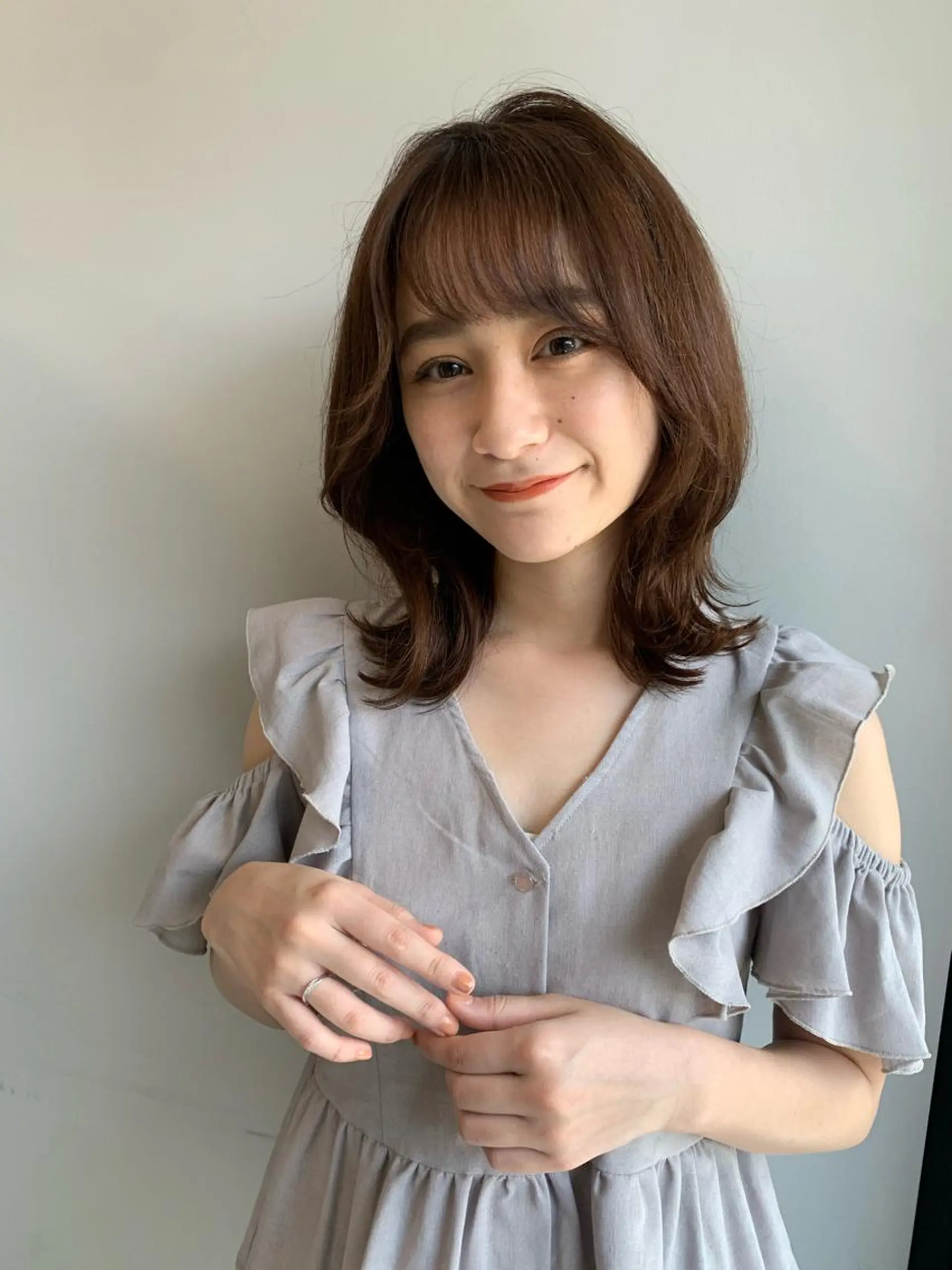 ミディアム カラー 透明感/オリーブ/ グレージュ/YUKAのヘアスタイル