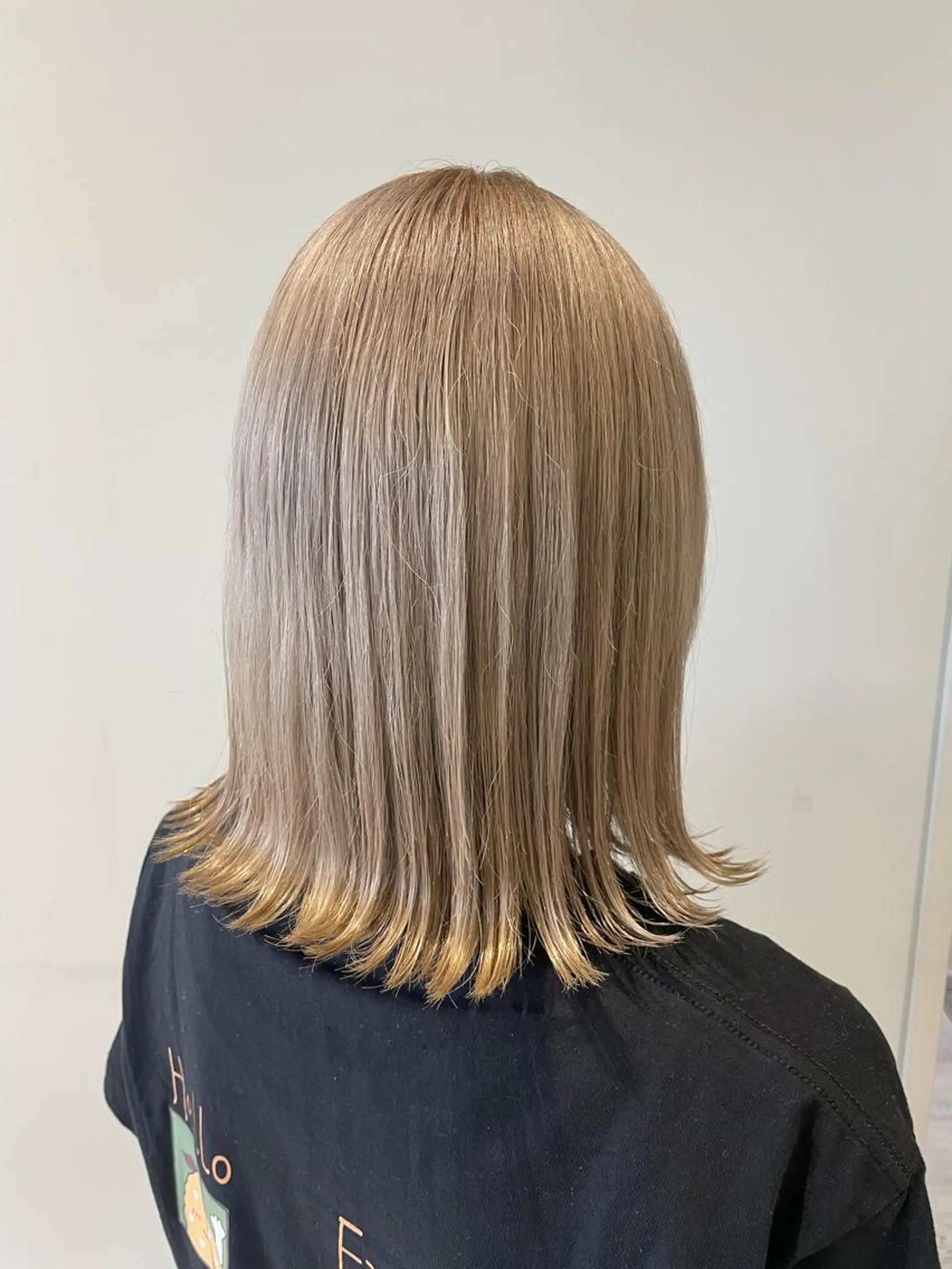 ミディアム 吉原 愛美のヘアスタイル