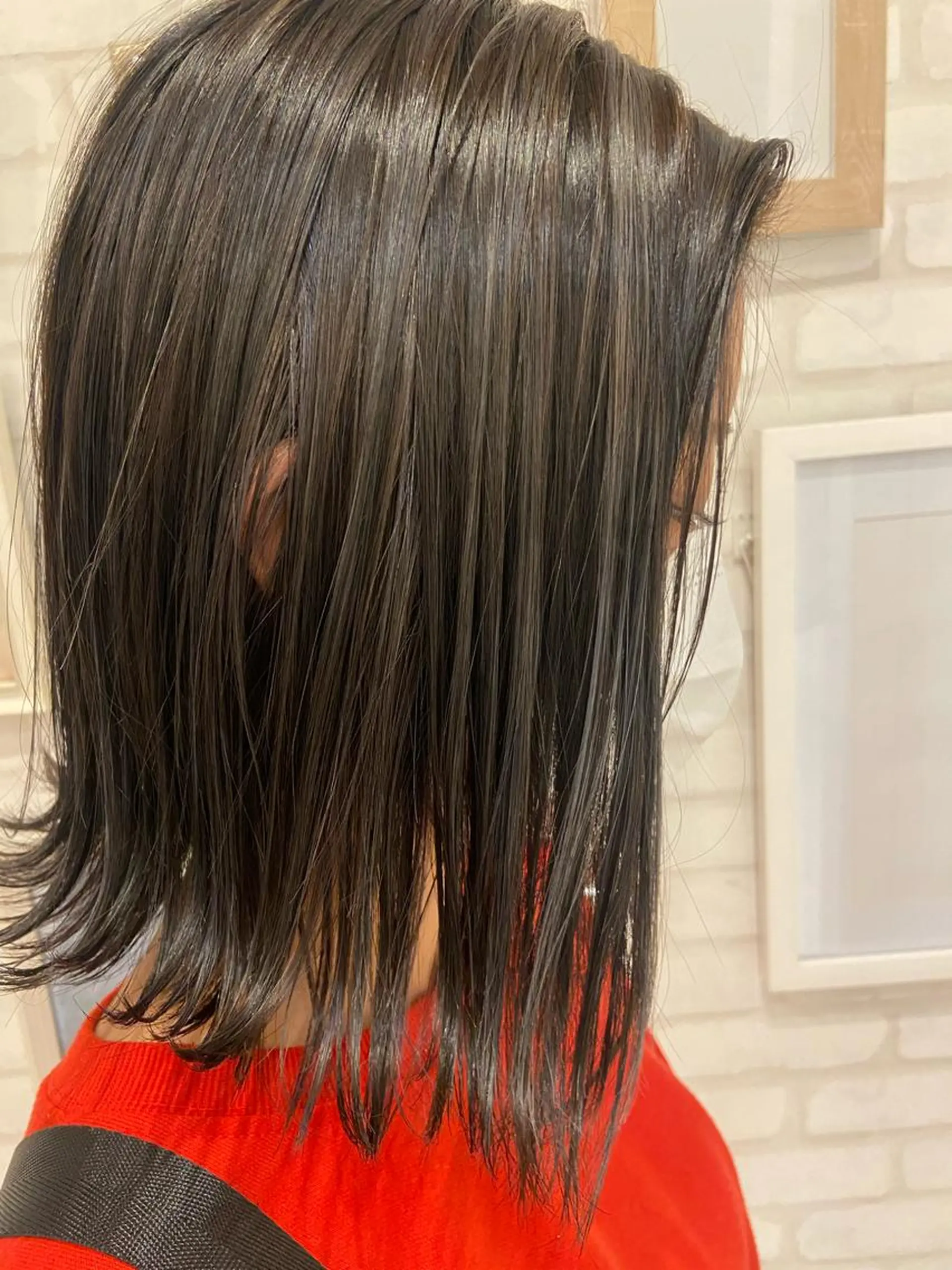 ショート カラー 石崎 真維のヘアスタイル