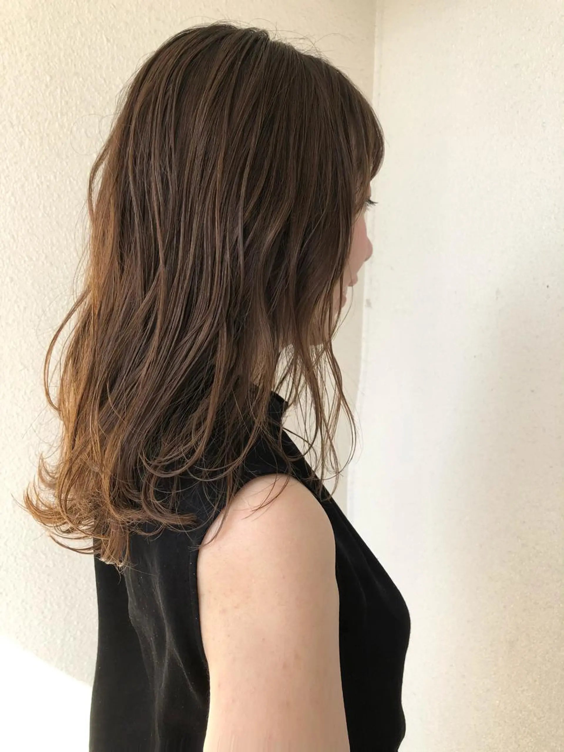 セミロング レイヤーカット くせ毛×ショート 上岡勇祐のヘアスタイル