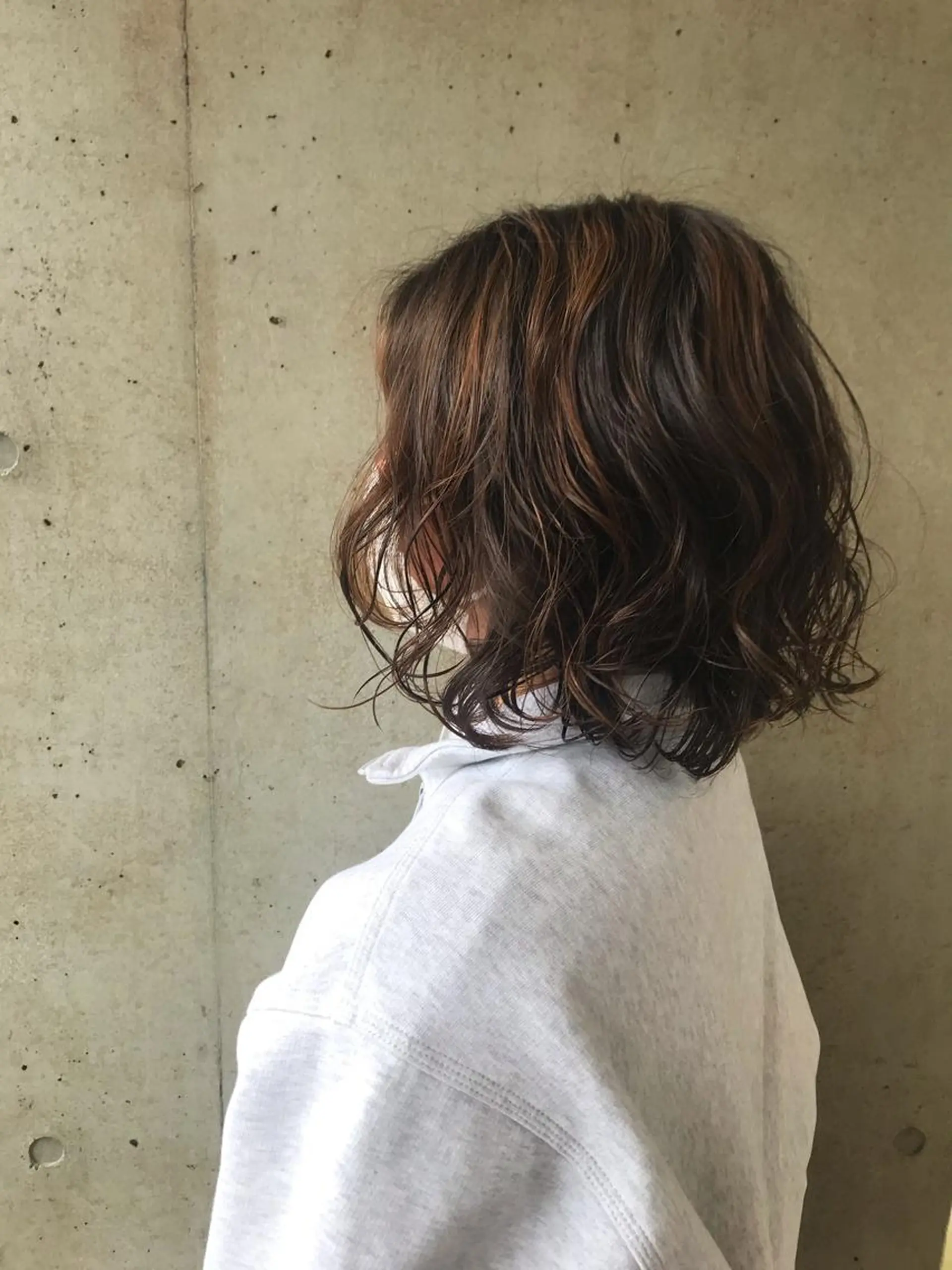 ミディアム パーマ 一ノ瀬 蘭のヘアスタイル