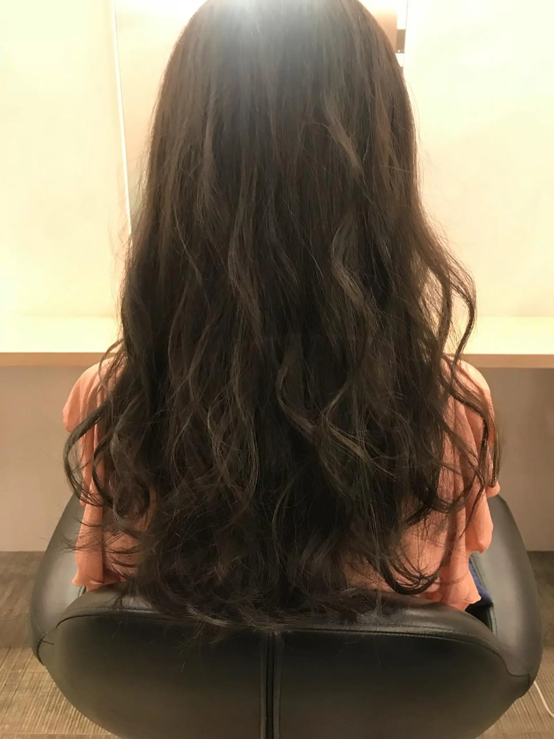 ロング 野村 莉夏香のヘアスタイル