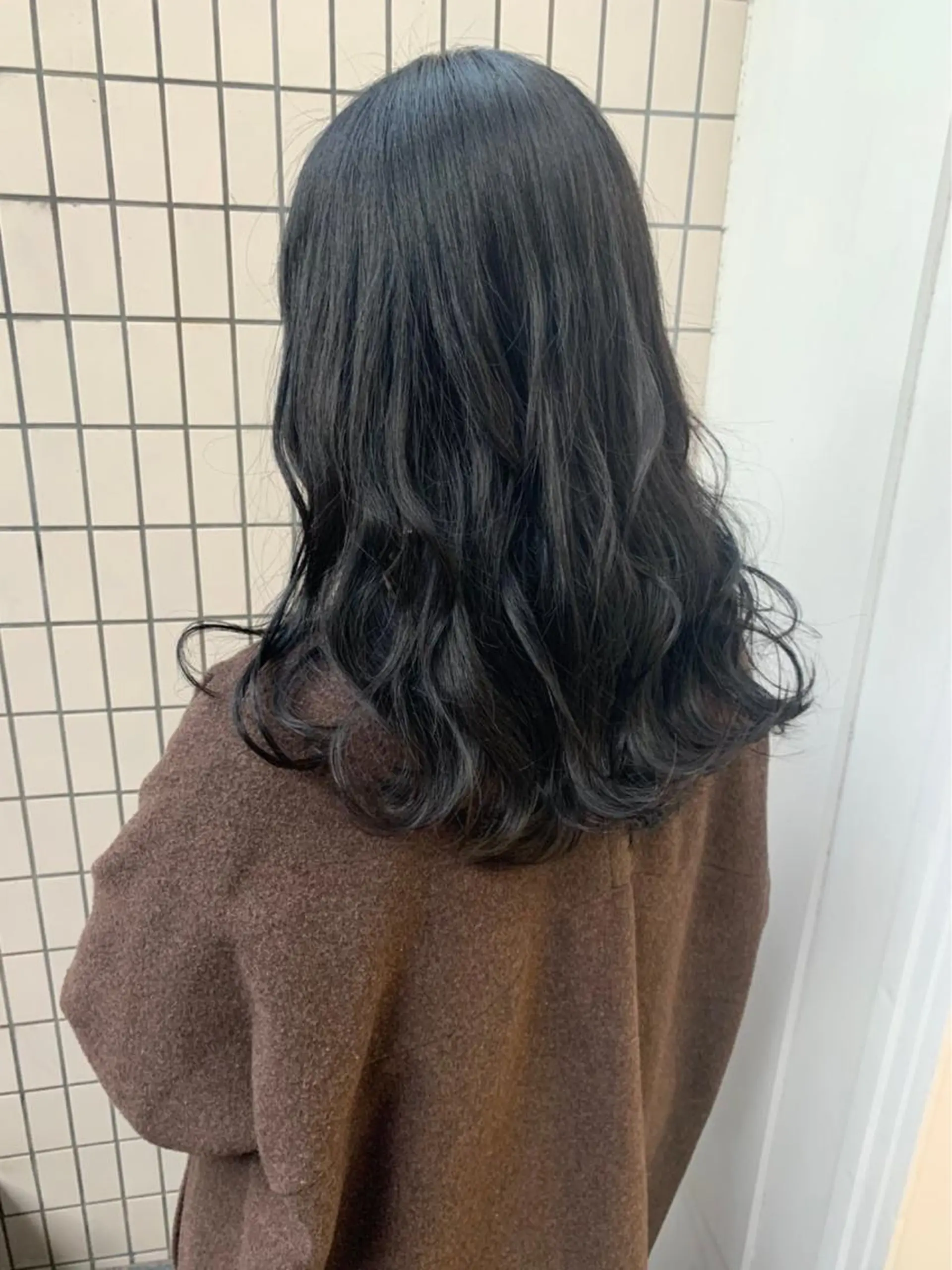 セミロング カラー ヘアカラー トリートメント GOODDAY ヘアサロンのヘアスタイル