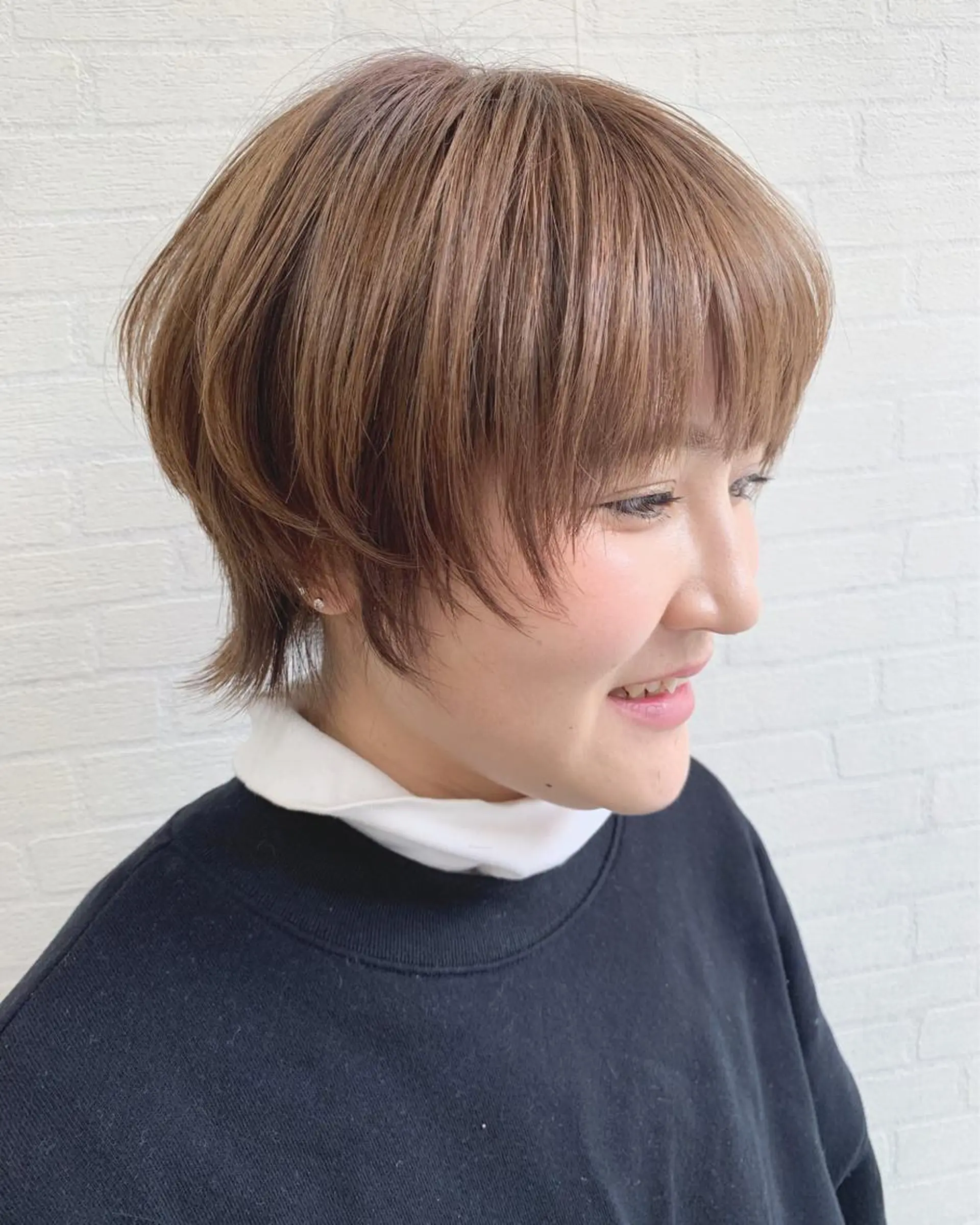 ショート カラー 切りっぱなしボブ ショートボブ ハンサムショート ベージュカラー ブリーチ カット ヘアカラー トリートメント 初めてのショート お任せください✂️のヘアスタイル