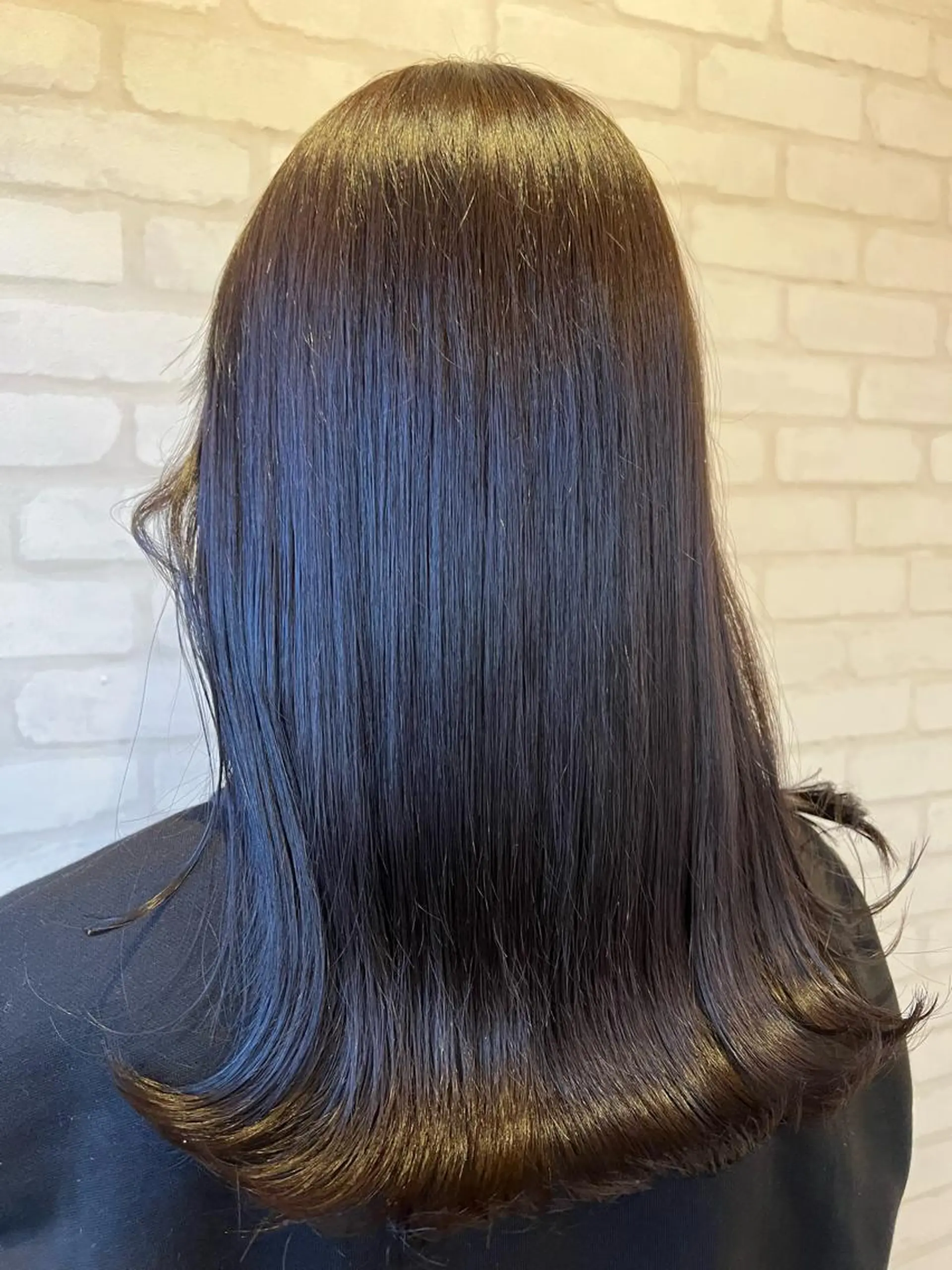 ロング カラー ヘアカラー 石崎 真維のヘアスタイル