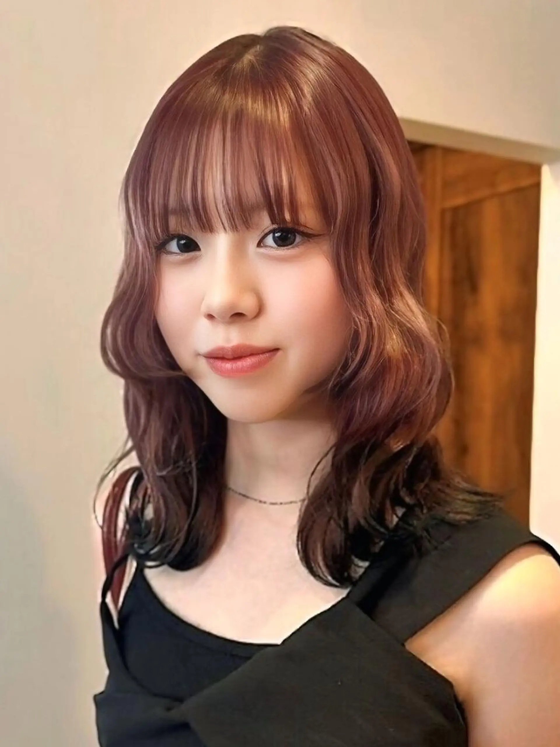 セミロング カラー 透明感カラー loty すずなのヘアスタイル