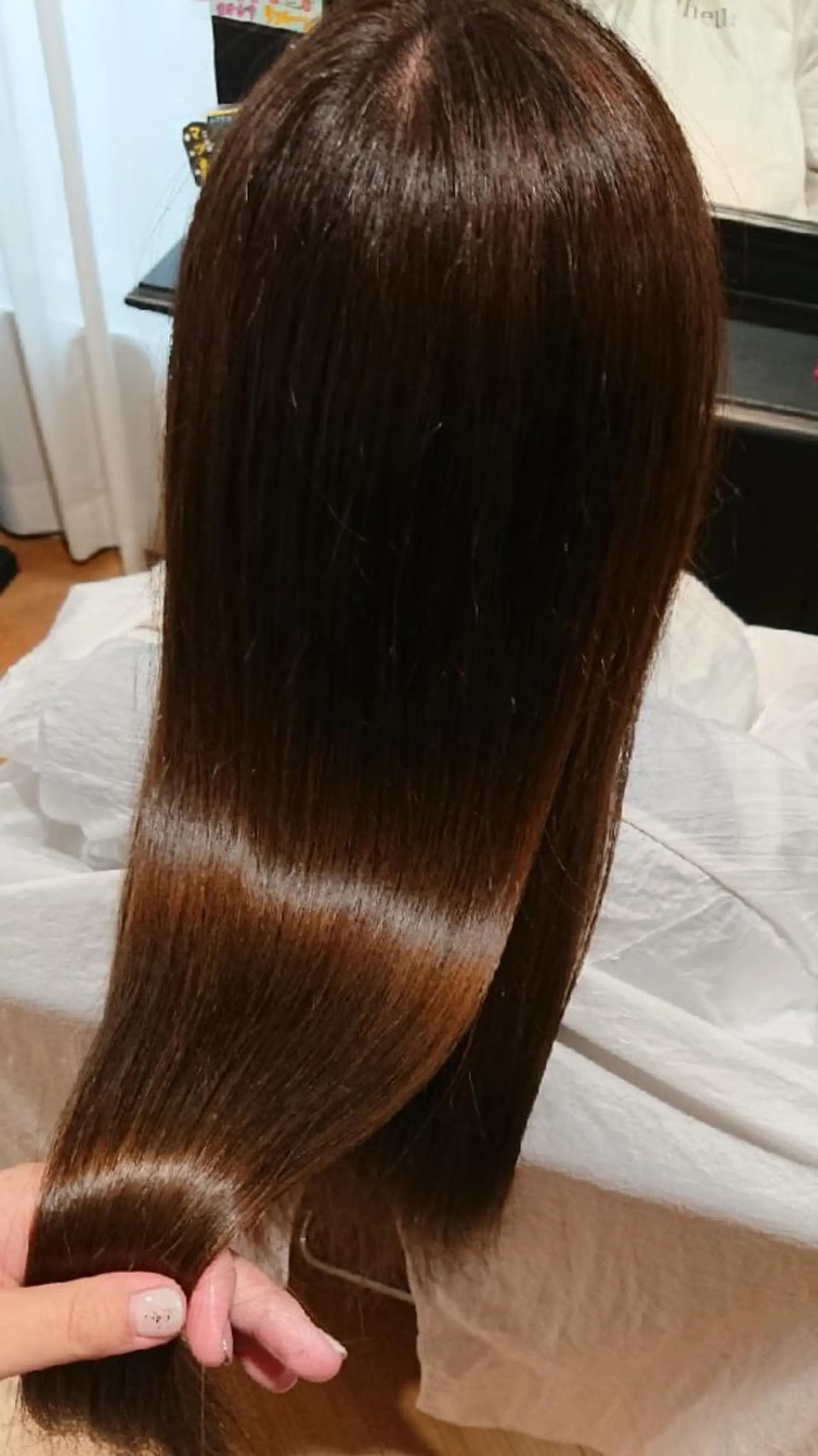 カラー ロング 三好 麻美のヘアスタイル