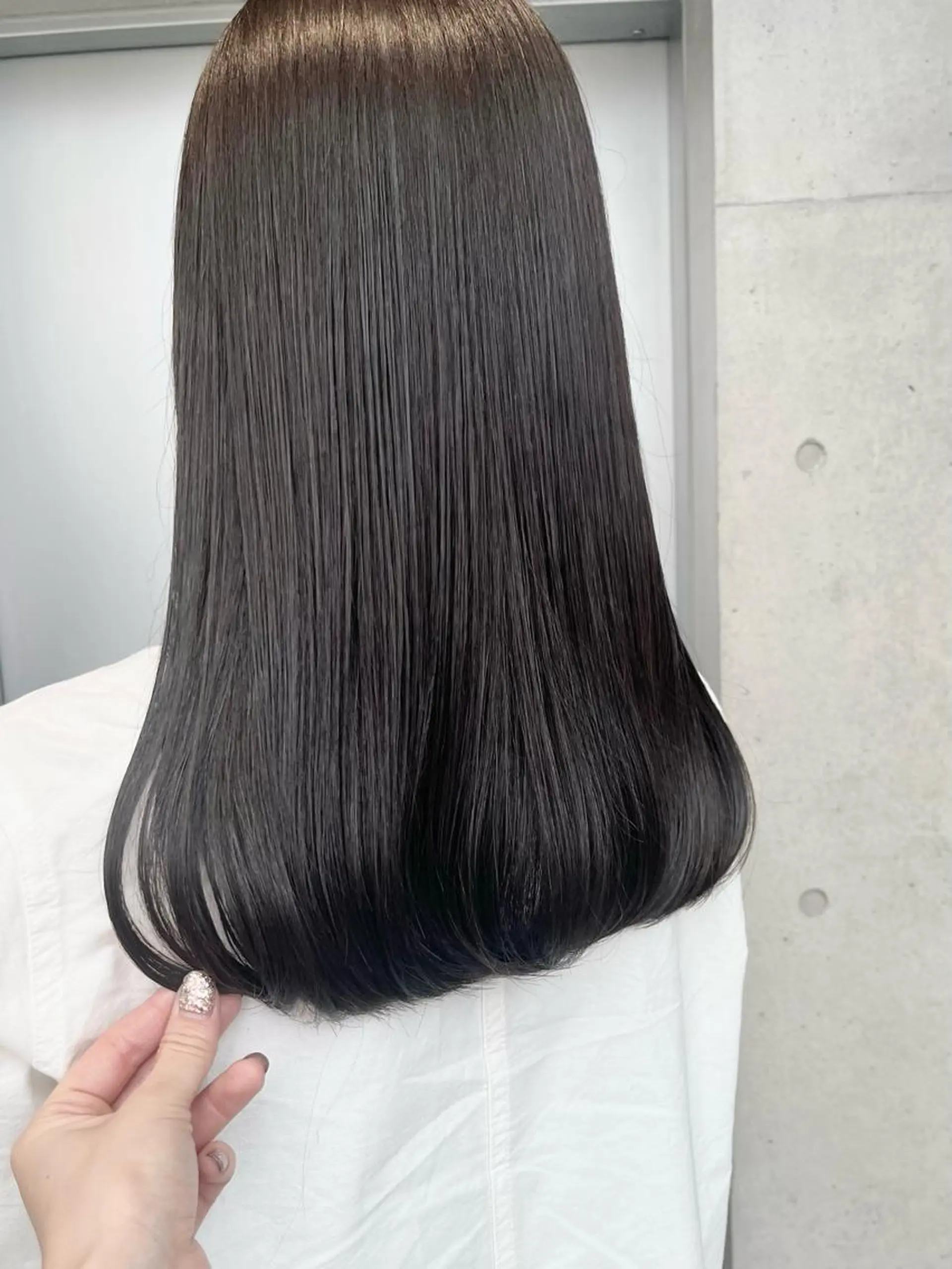 ロング カラー パーマ ヘアアレンジ ヘアカラー トリートメント 透明感/オリーブ/ グレージュ/YUKAのヘアスタイル