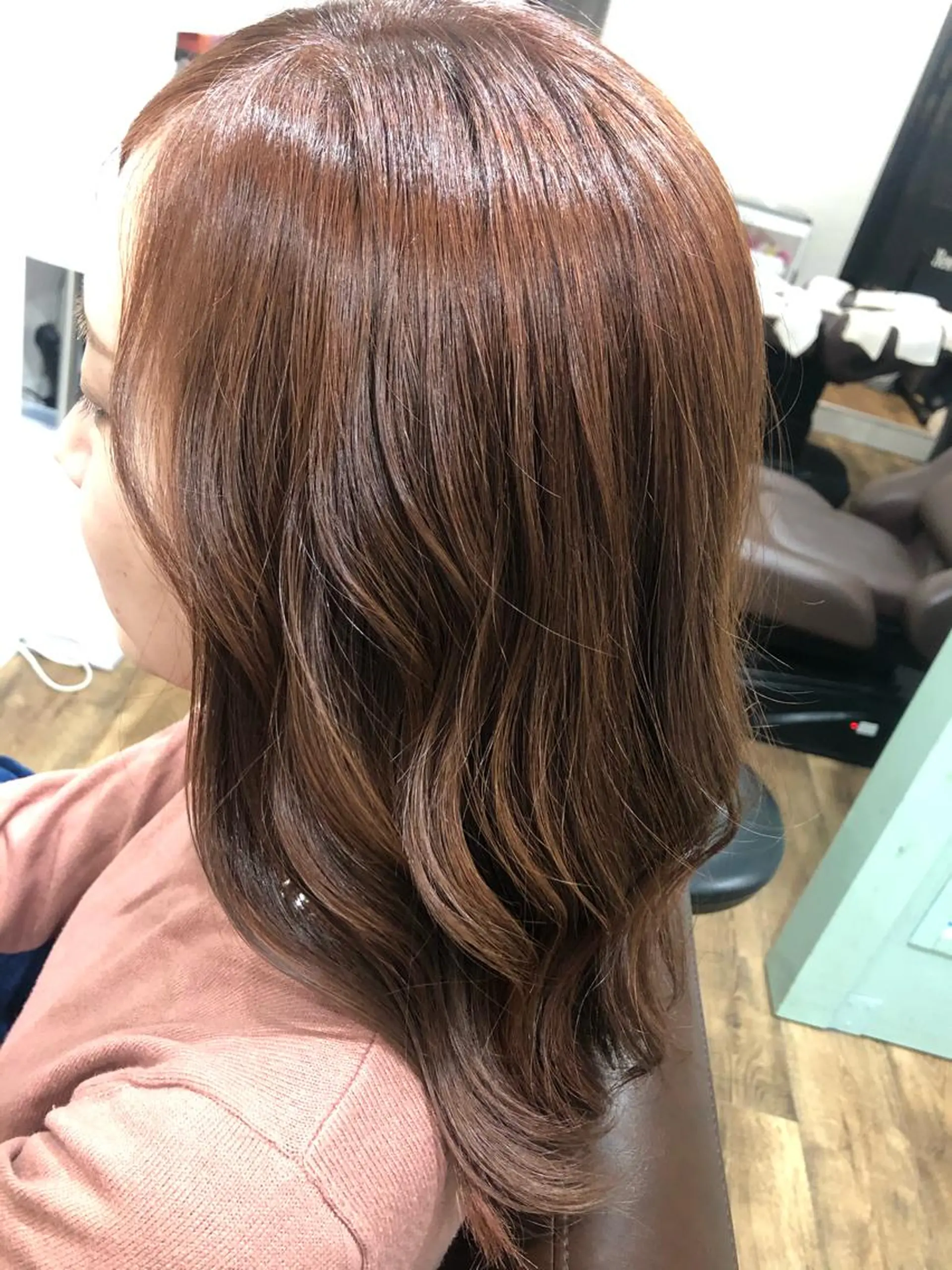 ミディアム カラー ヨシンモリ 韓国風ヘア 堀谷 彩花のヘアスタイル