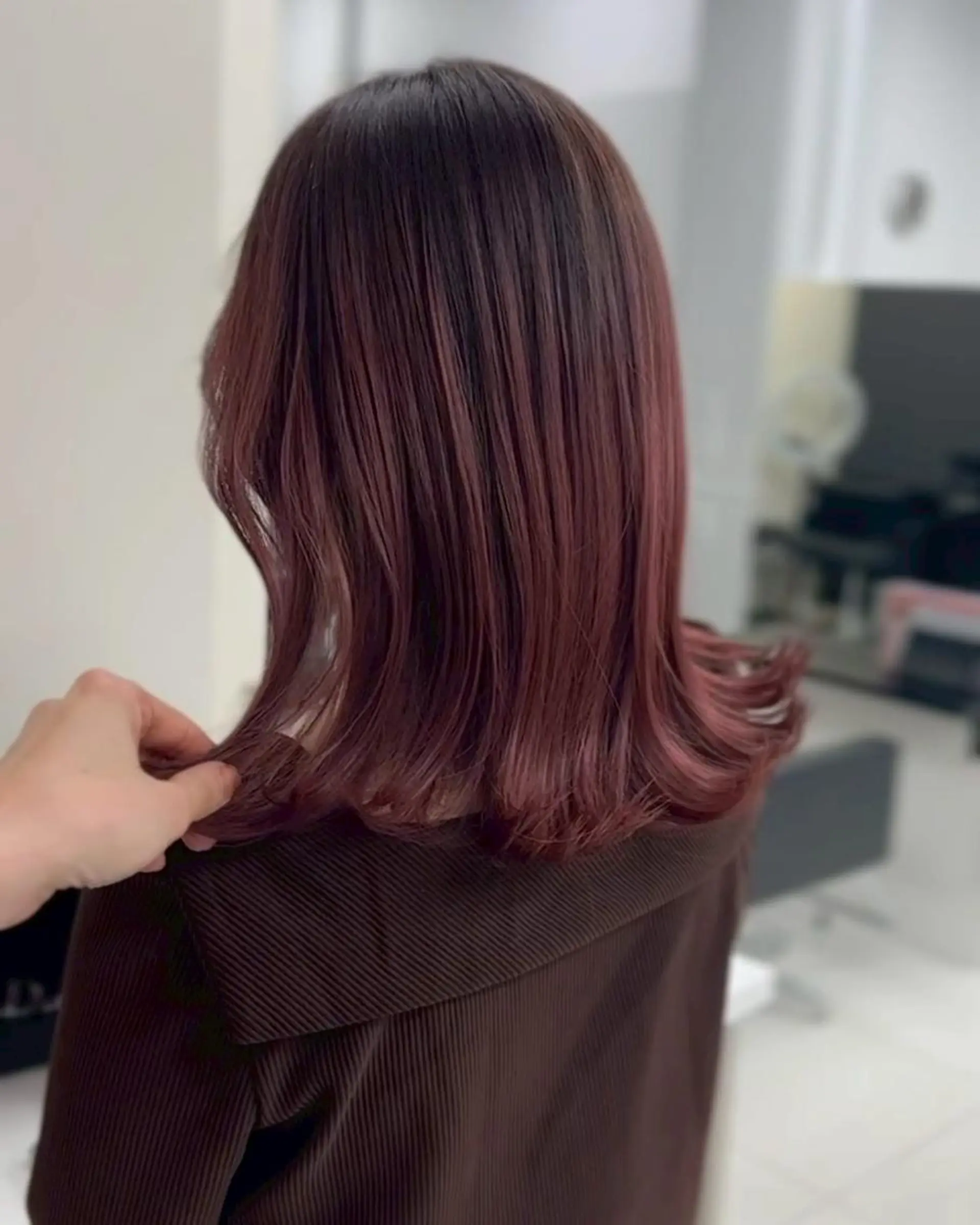 ミディアム カラー ヘアカラー トリートメント 【公式】amble luxe池袋東口🩷のヘアスタイル