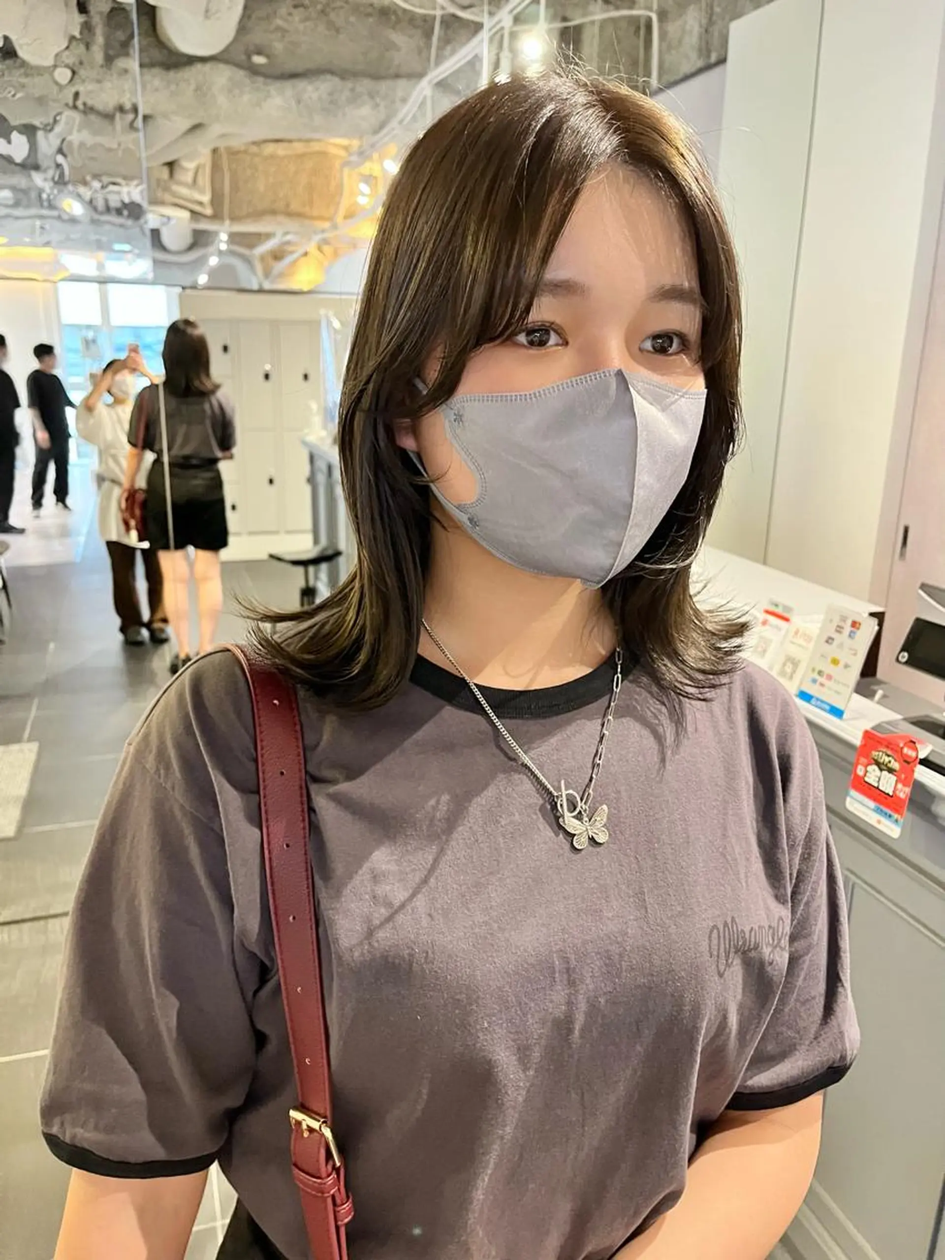 ミディアム カラー アッシュ ベージュカラー ブリーチ 透明感カラー イルミナカラー ヘアカラー トリートメント ショート/パーマ/ カラー/FUKOのヘアスタイル