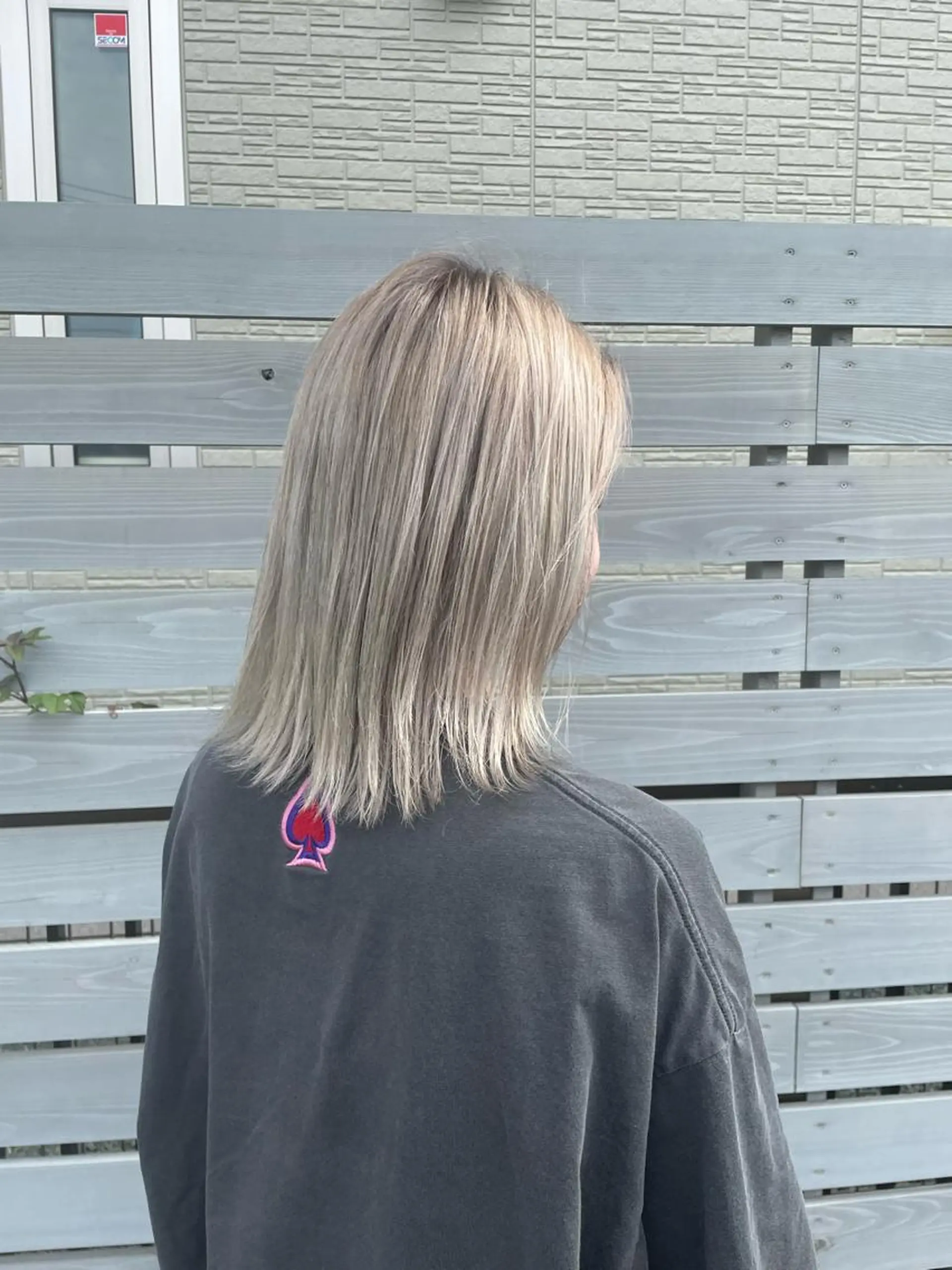 ミディアム カラー バレイヤージュ ブリーチ ケアブリーチ 透明感カラー デザインカラー 💙ルル💙 ハイトーン/レイヤーのヘアスタイル