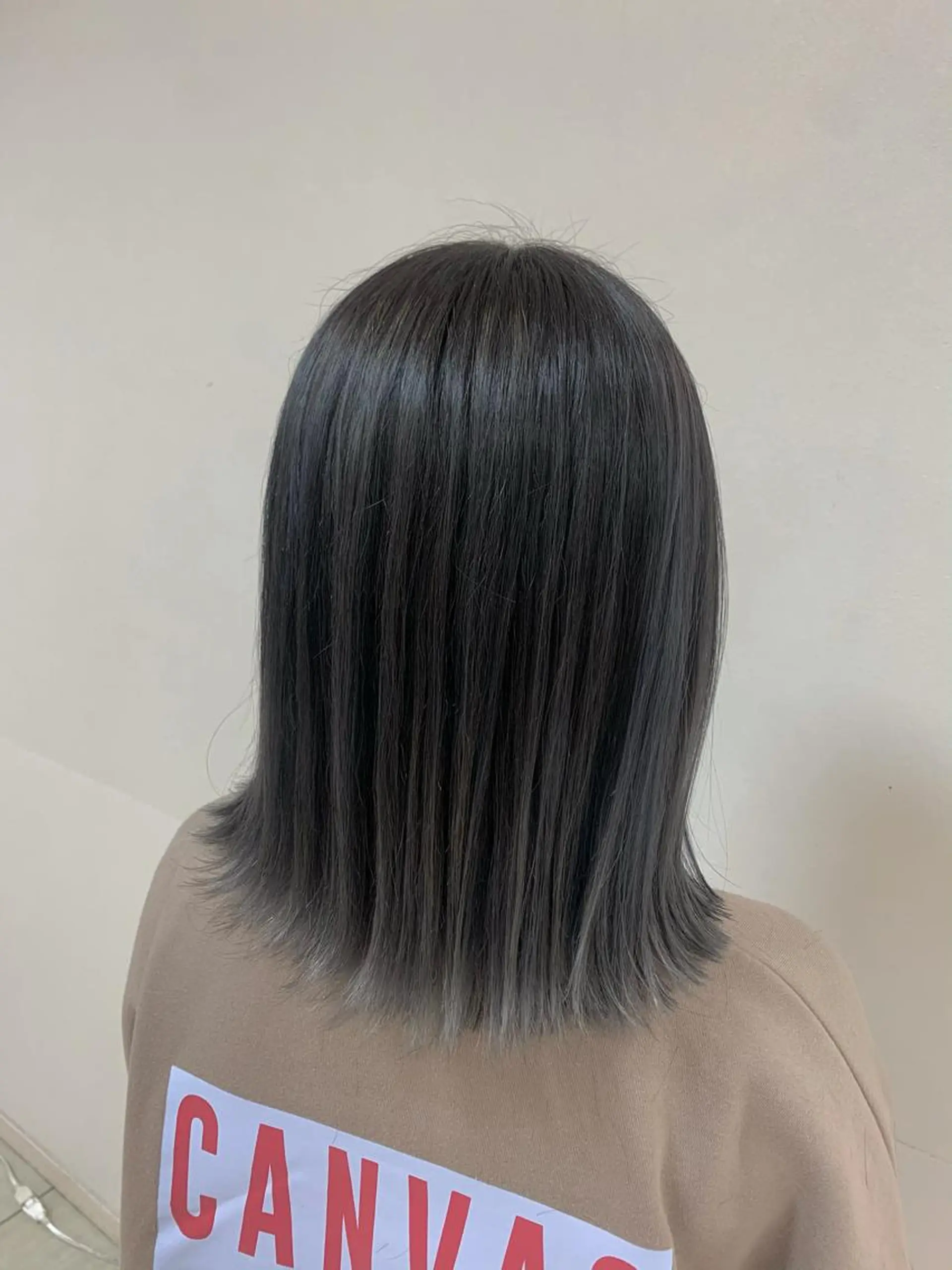 ミディアム カラー ヘアアレンジ ヘアカラー トリートメント 【Sweep】おじま のぞみのヘアスタイル