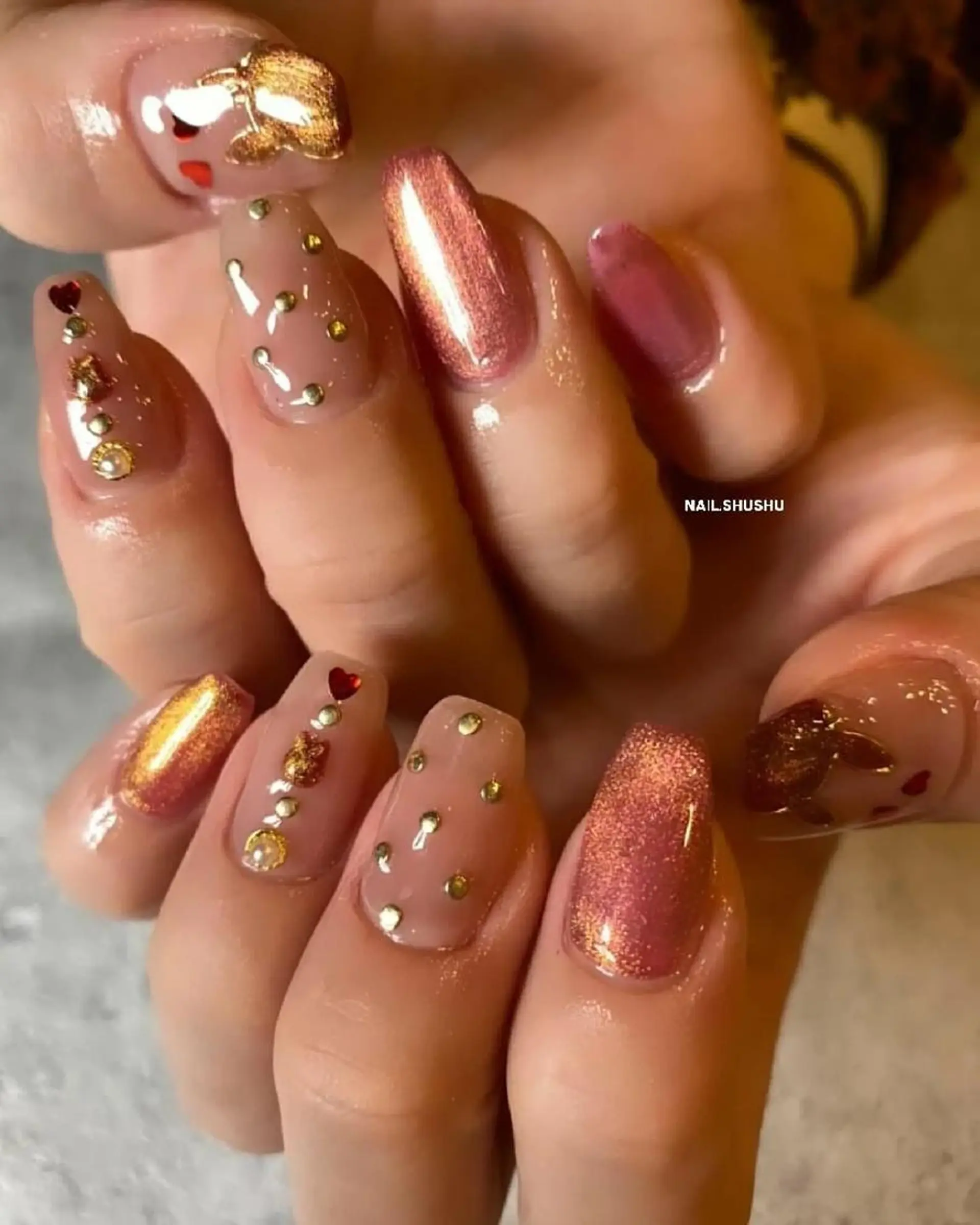 ネイル 持ち込み ニュアンスネイル シンプルネイル 冬ネイル 3dパーツ/流行り 👧shushu❤️のネイルデザイン