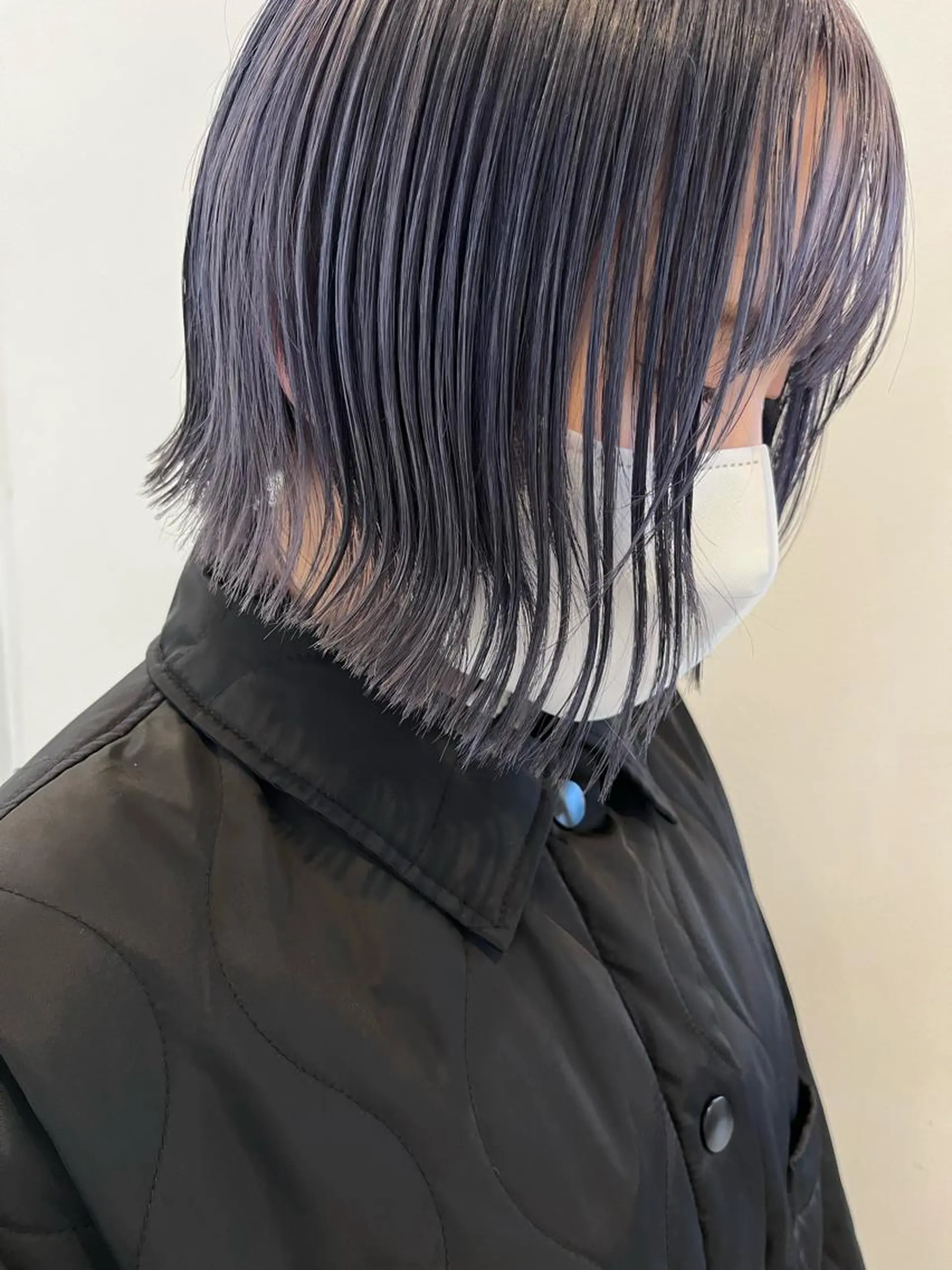 ミディアム 切りっぱなしボブ アッシュ ボブ ホラオク カナエのヘアスタイル