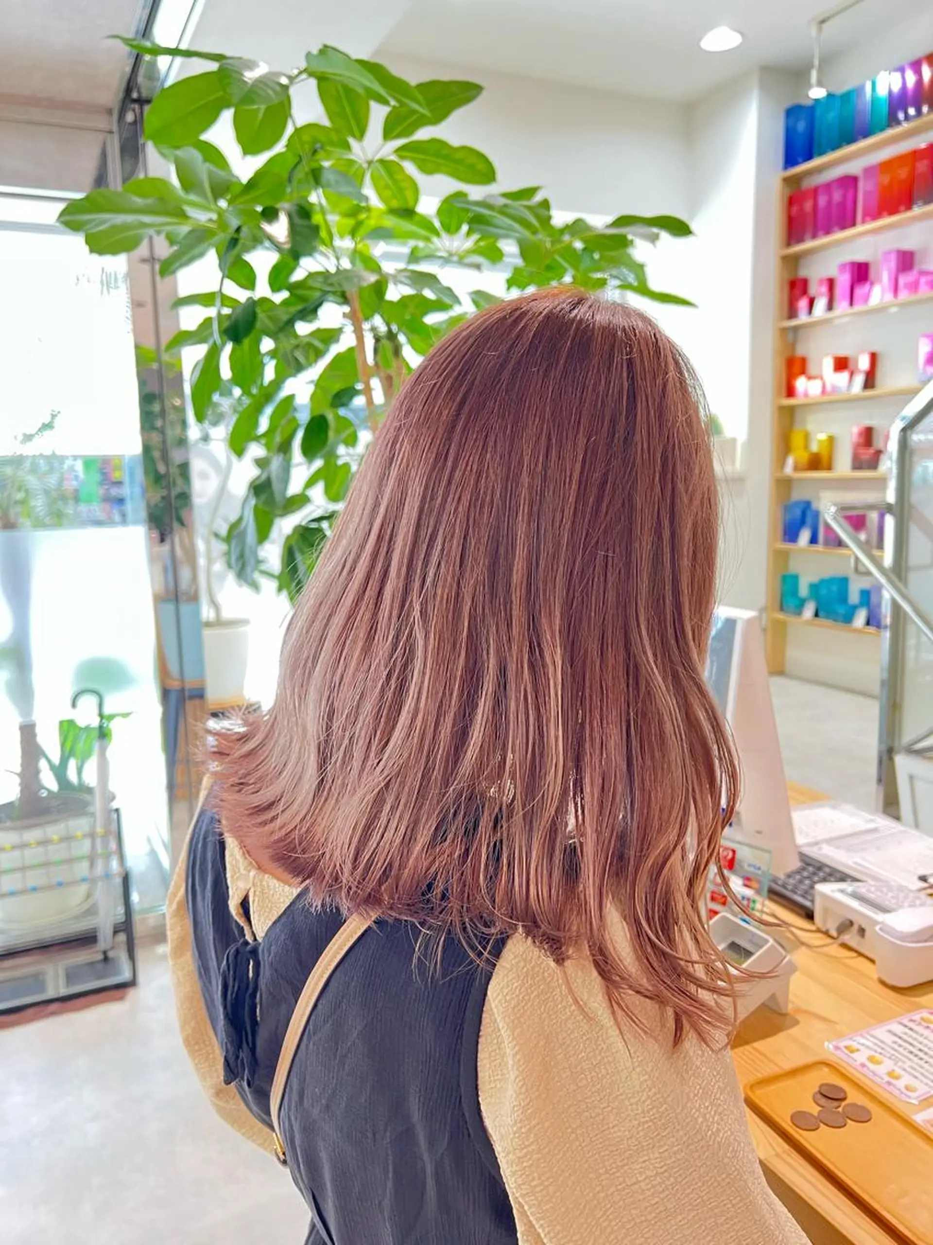 セミロング カラー ヘアカラー トリートメント 🍀お悩み改善憧れの 美髪　小林風雅のヘアスタイル