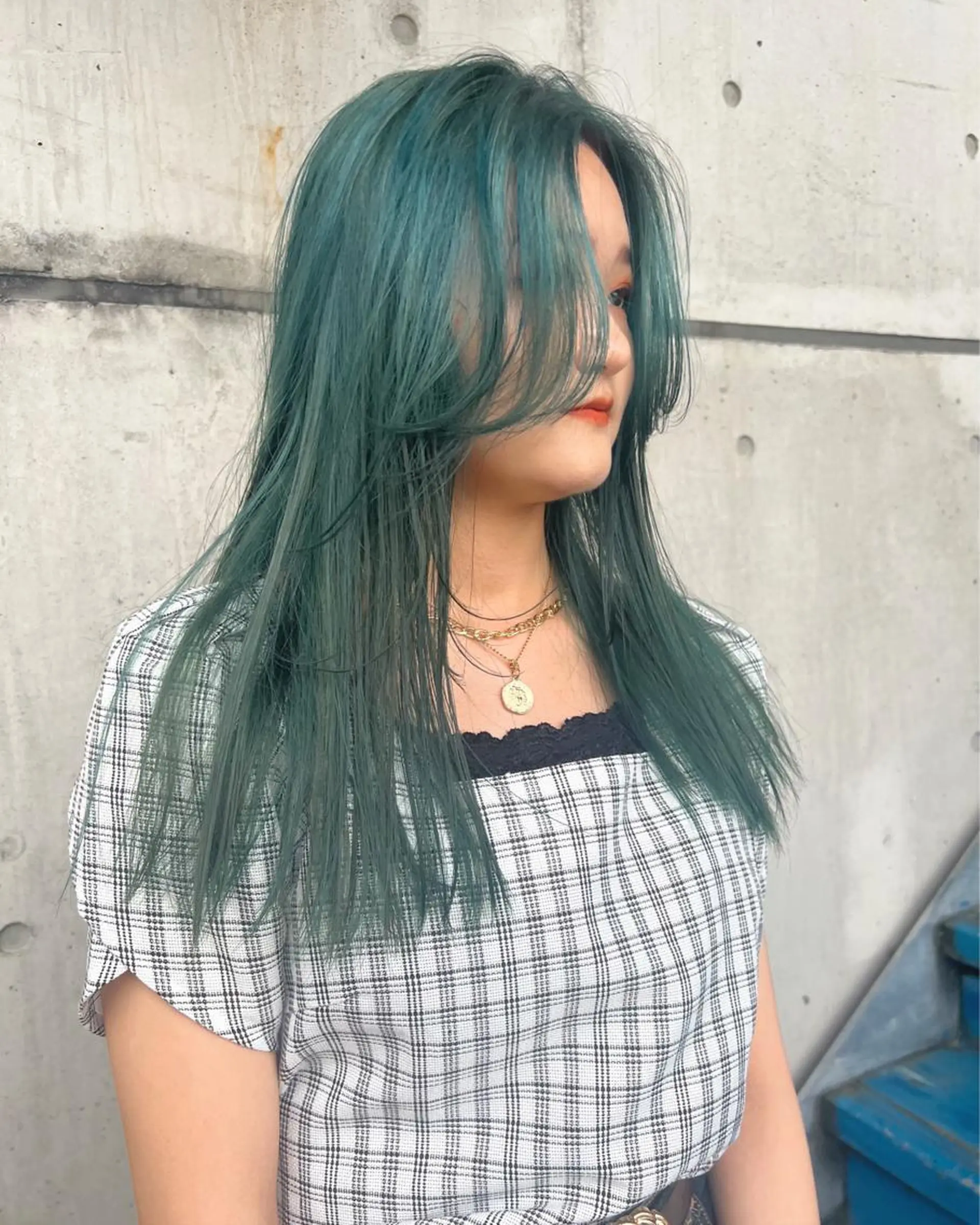 ロング カラー ハイトーンカラー ヘアカラー トリートメント RAIMA ケアハイトーンのヘアスタイル