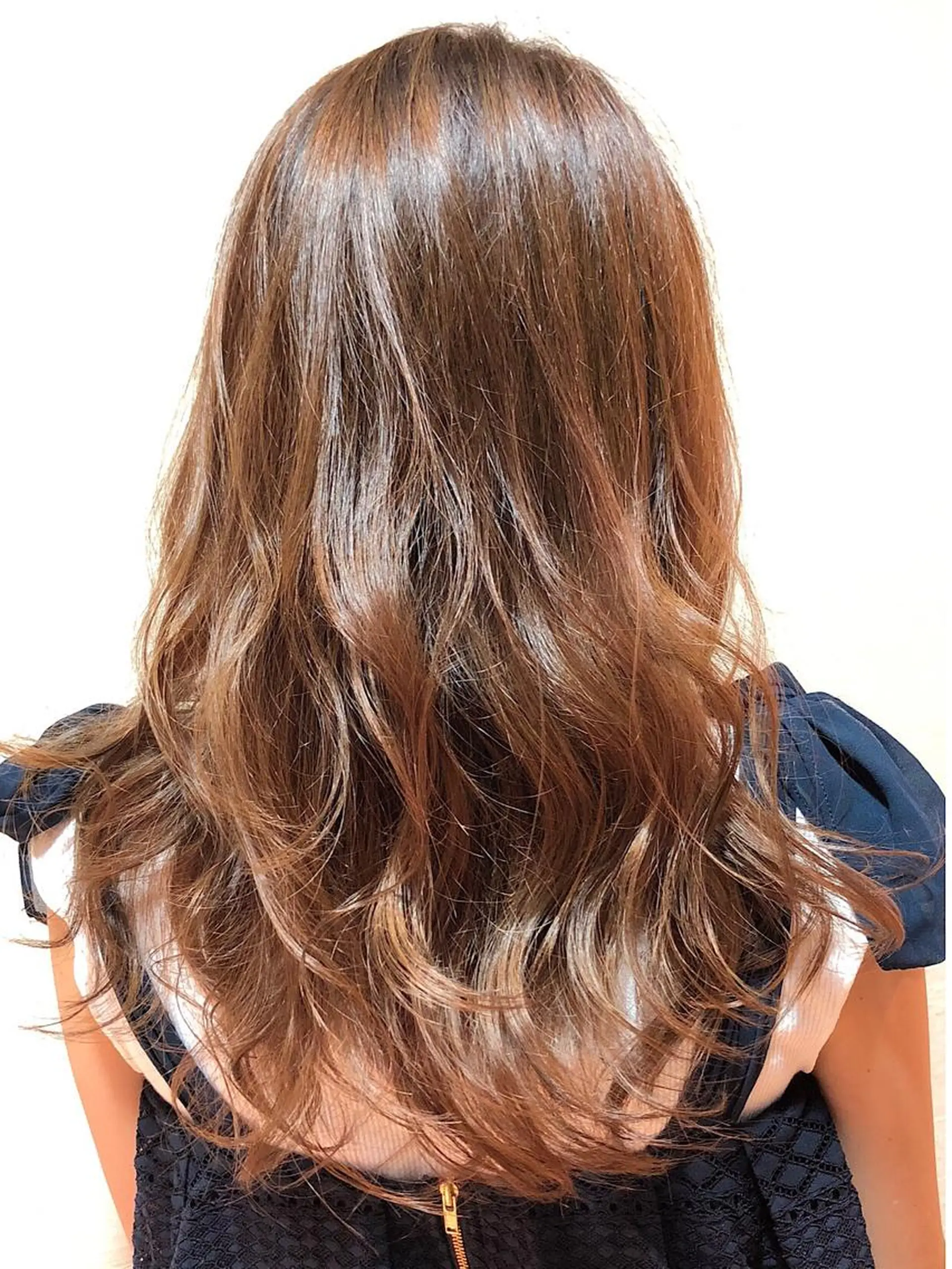 セミロング カット ヘアカラー 冨田 義智のヘアスタイル