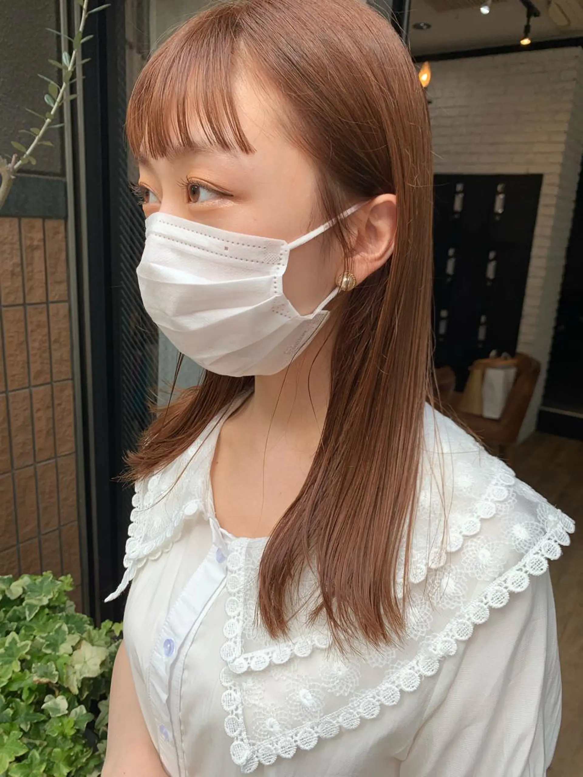 セミロング カラー オン眉 カット ヘアカラー トリートメント salowin梅田所属・レイヤー/顔周り /AKARIのヘアスタイル