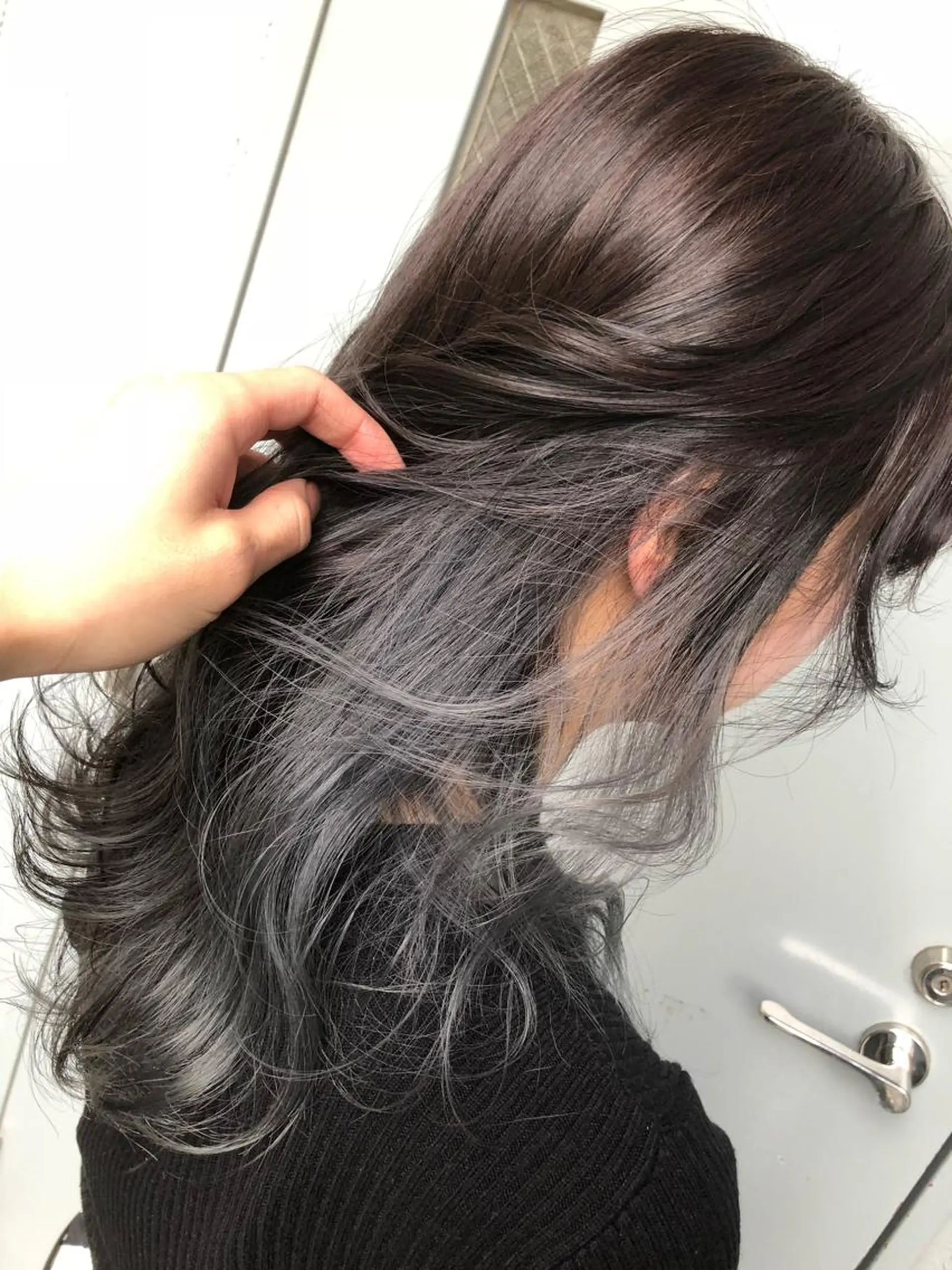 ミディアム カラー シルバー ヘアカラー PSY(サイ)池袋 金田尚久🎨のヘアスタイル