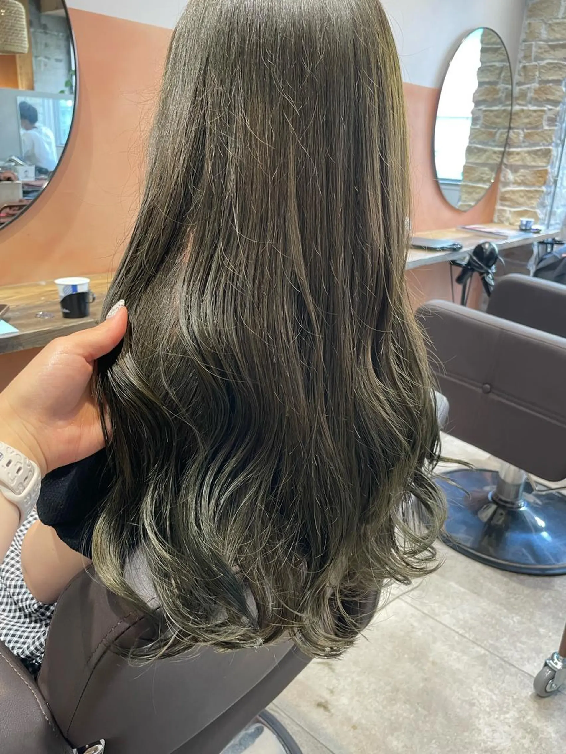 ロング カラー オリーブグレー カット ヘアカラー トリートメント 💐パーソナルカラー /市橋加菜💐のヘアスタイル