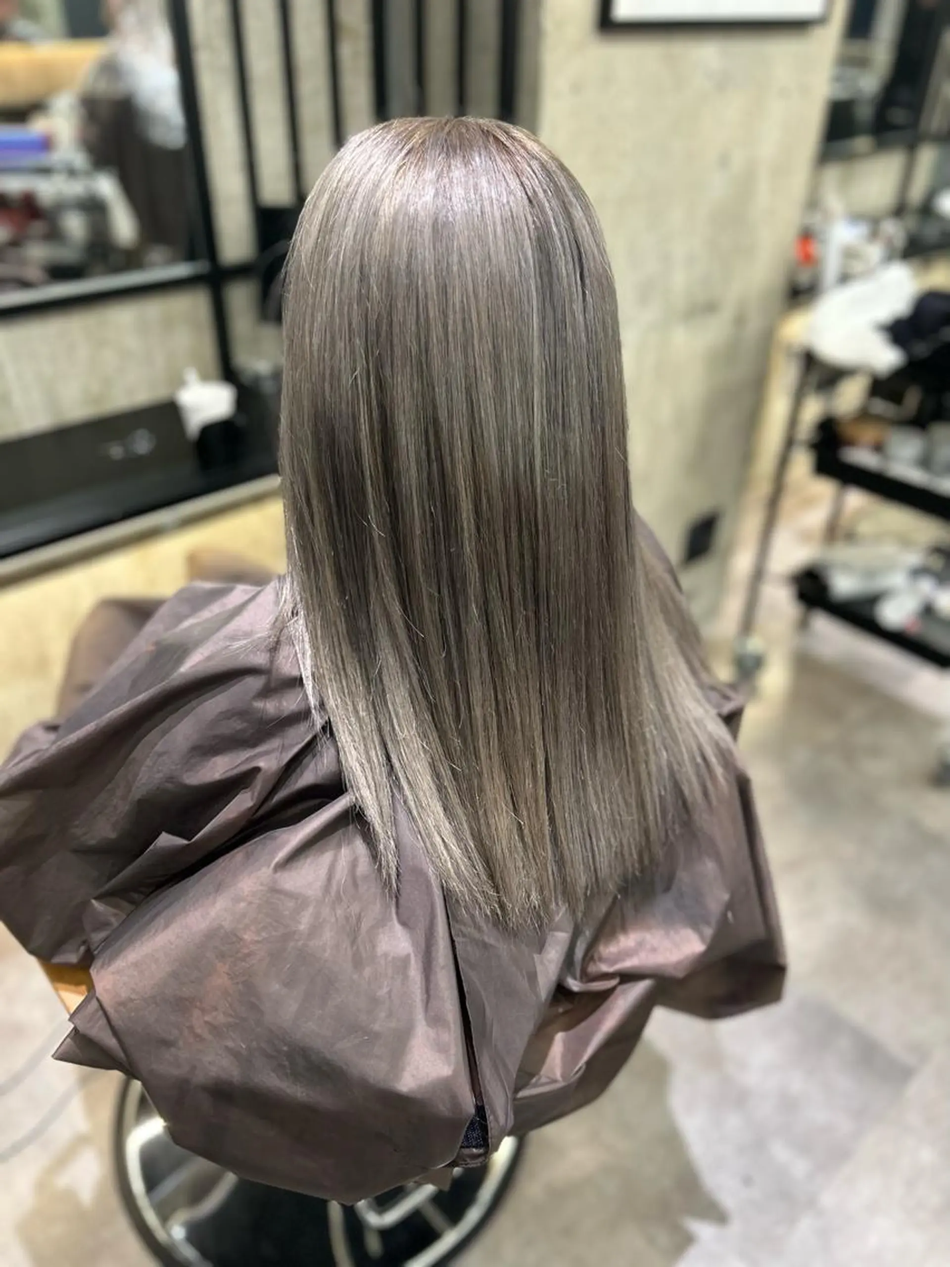 ロング カラー TATSUKI RESTIAのヘアスタイル