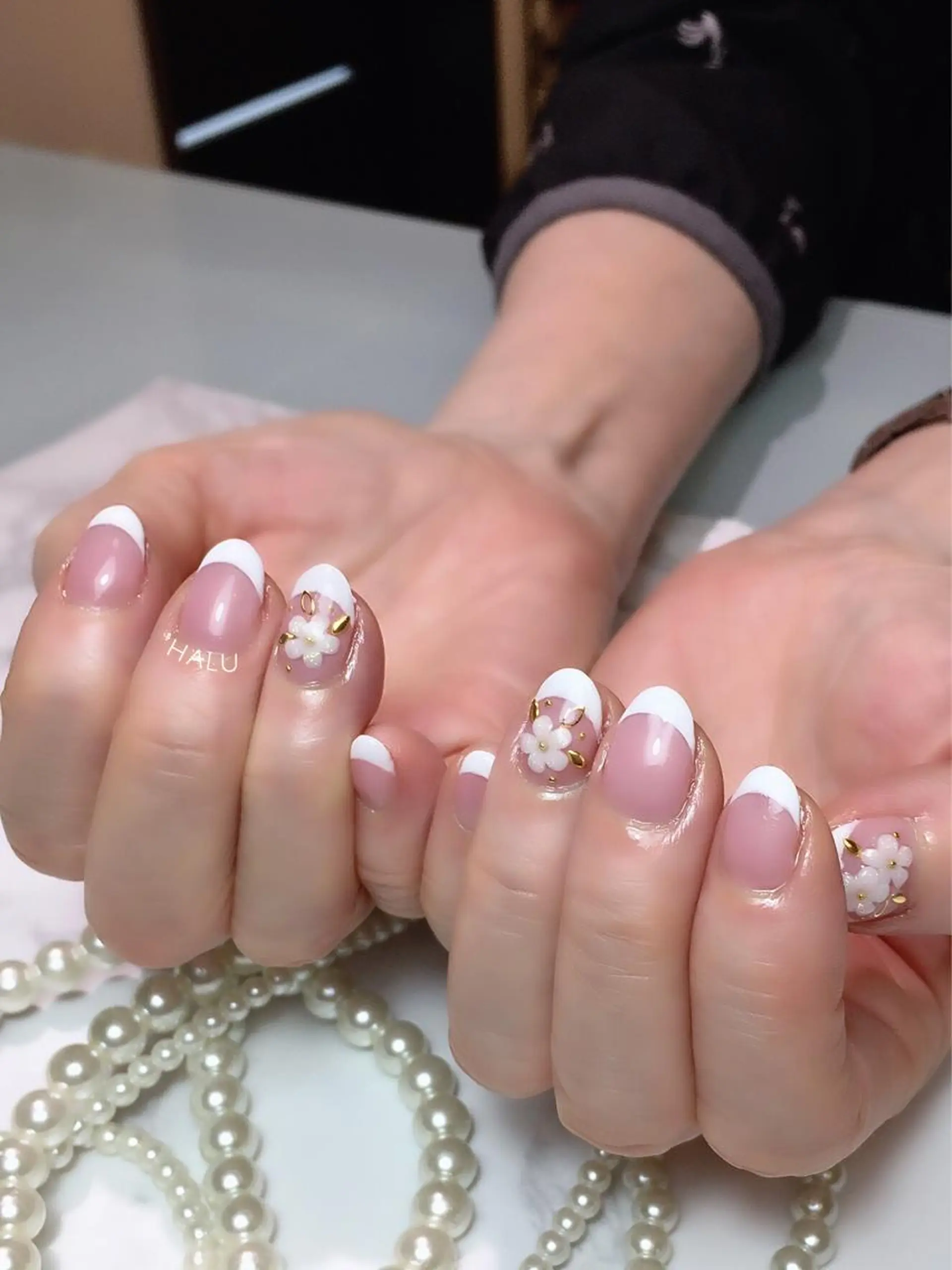 ネイル フレンチネイル HALU ハルのネイルデザイン
