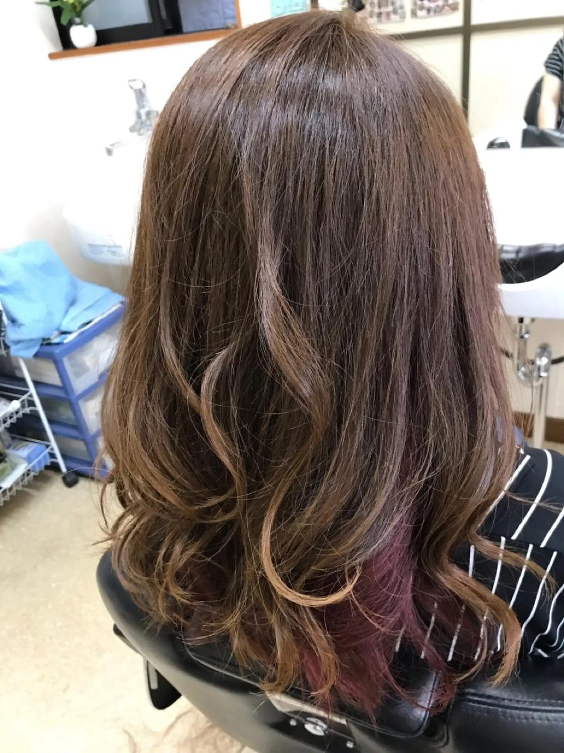 セミロング カラー 石塚 浩のヘアスタイル
