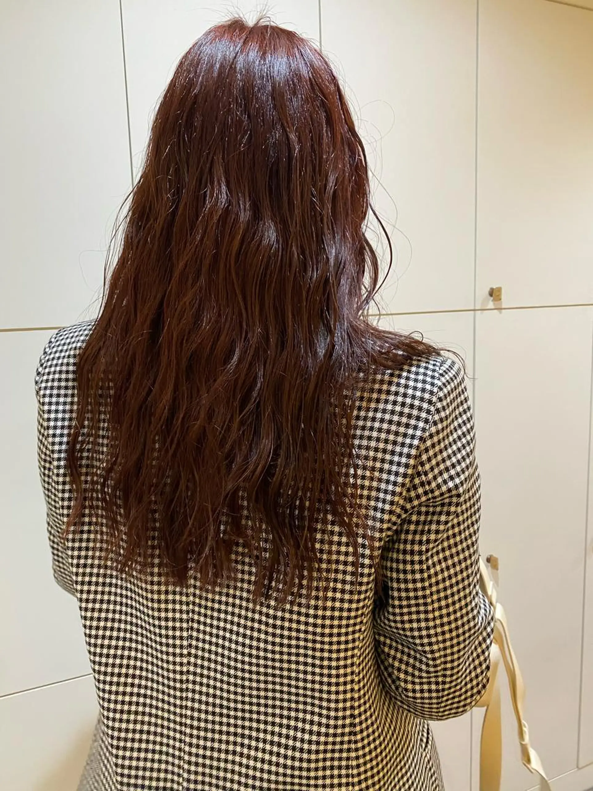 セミロング カラー ブリーチ ダブルカラー ブリーチなしカラー レッドカラー 砂原 ひよりのヘアスタイル