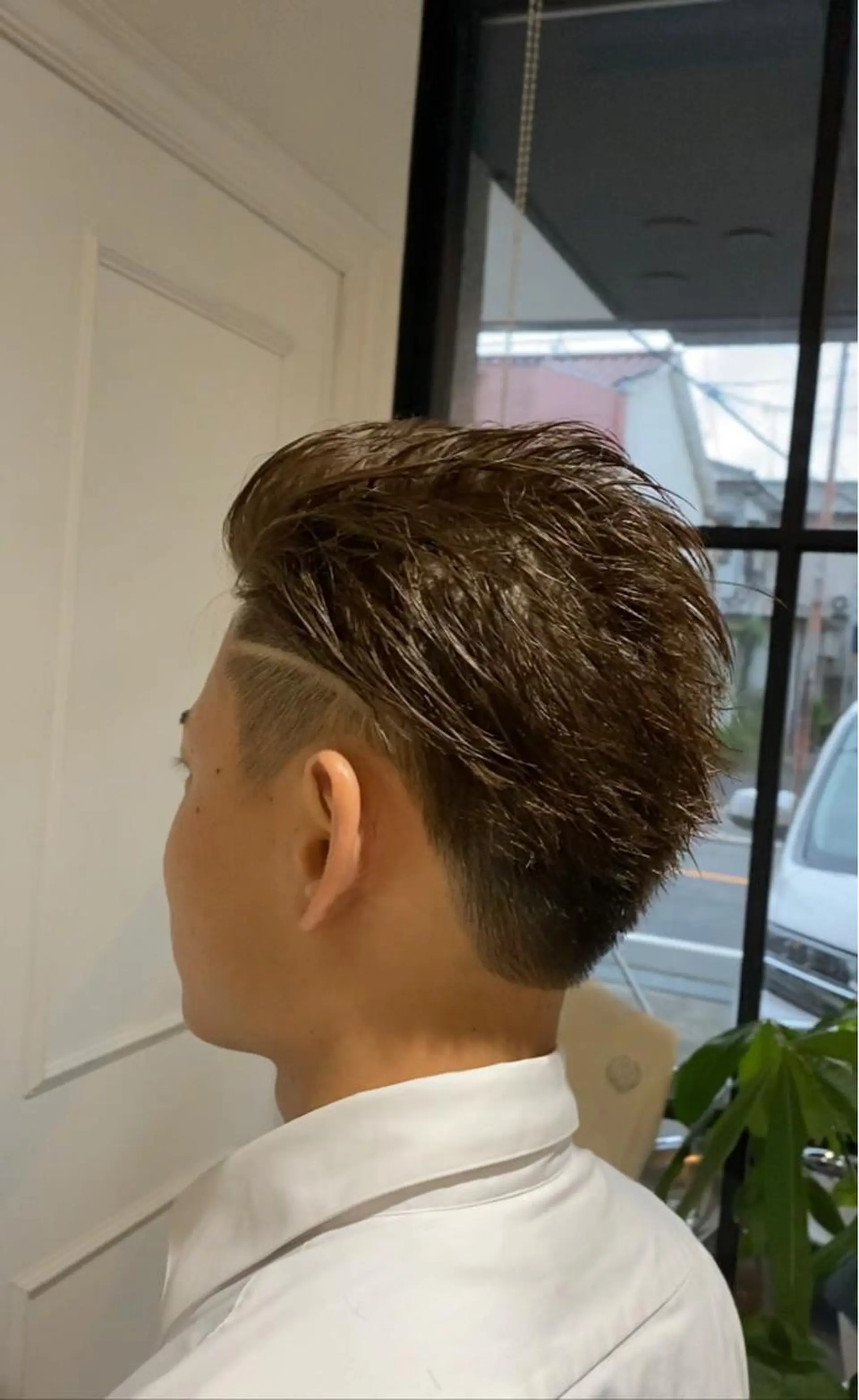 カラー メンズ 三宅 涼馬のヘアスタイル