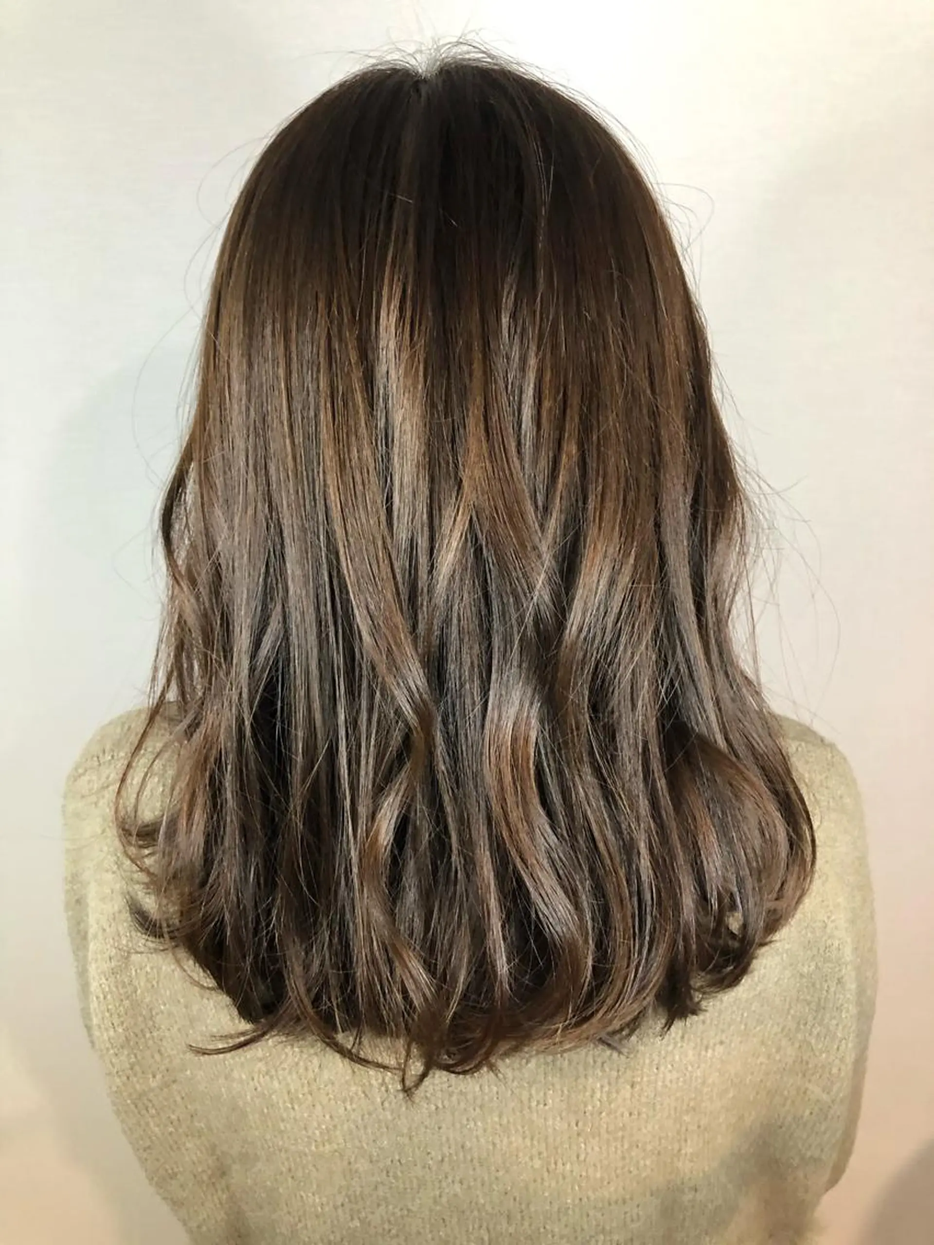 ミディアム カラー アッシュ カット トリートメント レイヤー×髪質改善 ×透明感/杉田 圭のヘアスタイル