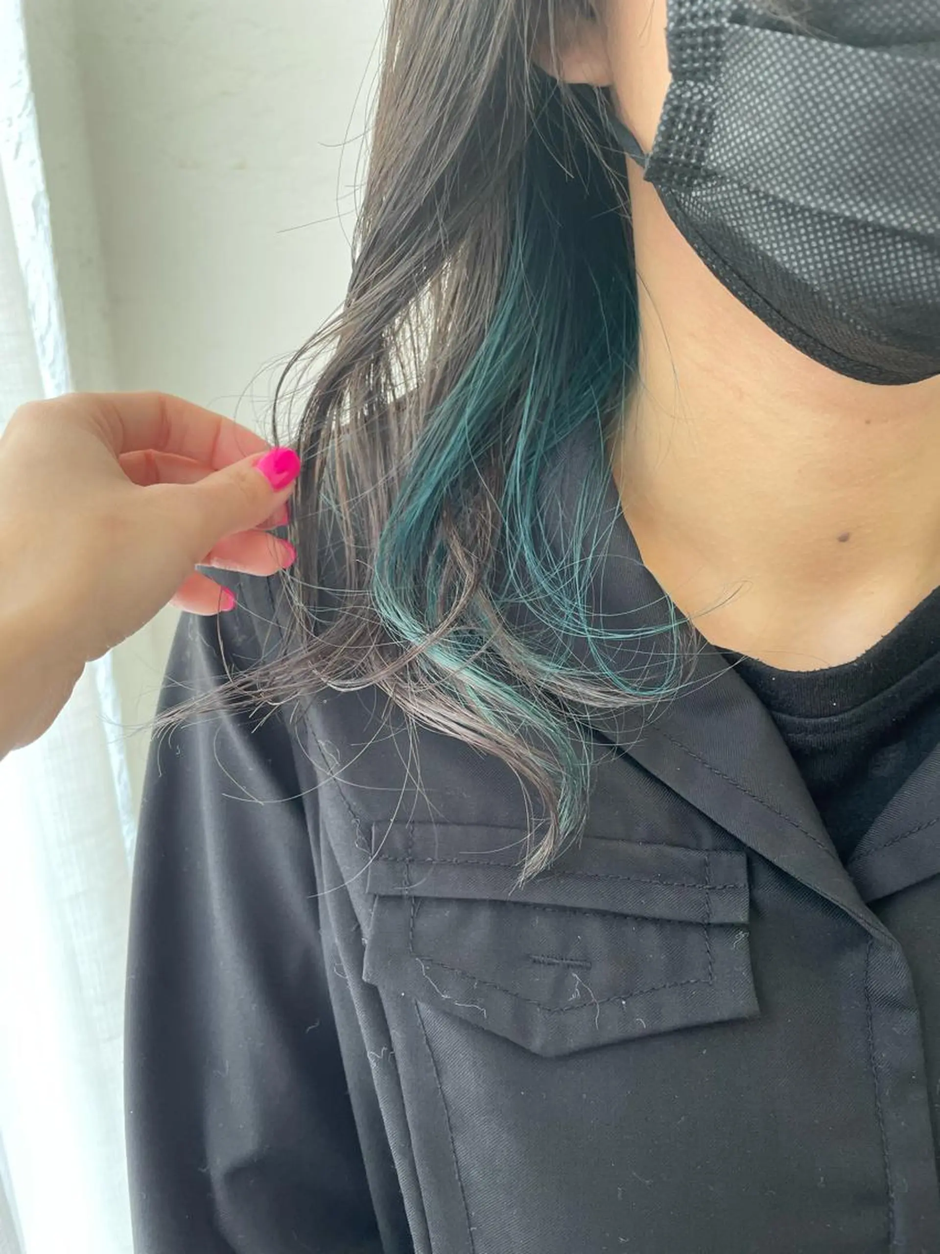 セミロング カラー fio マナミのヘアスタイル