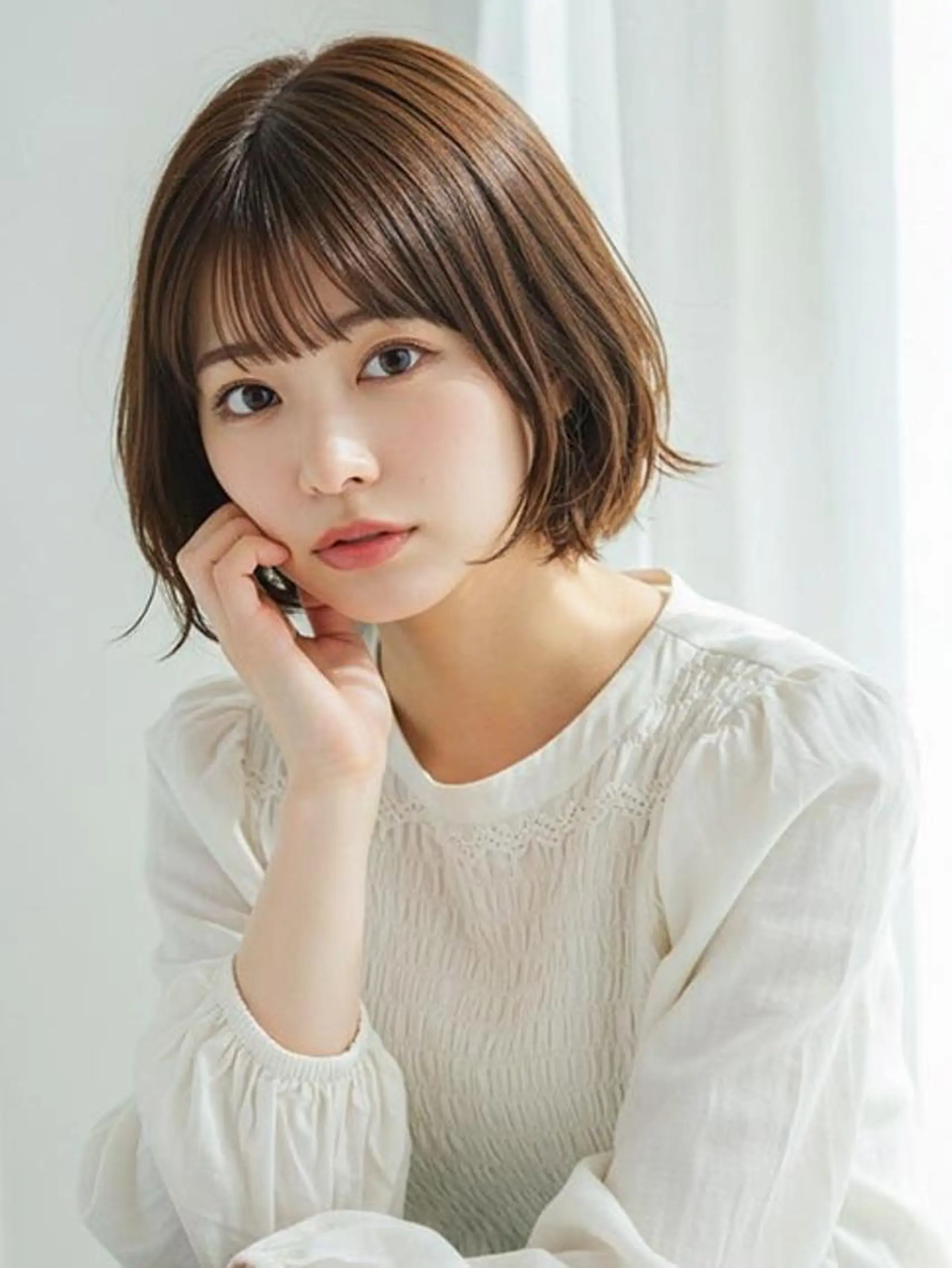 カラー バレイヤージュ ブリーチ ケアブリーチ ダブルカラー イヤリングカラー エレナ Helenaのヘアスタイル