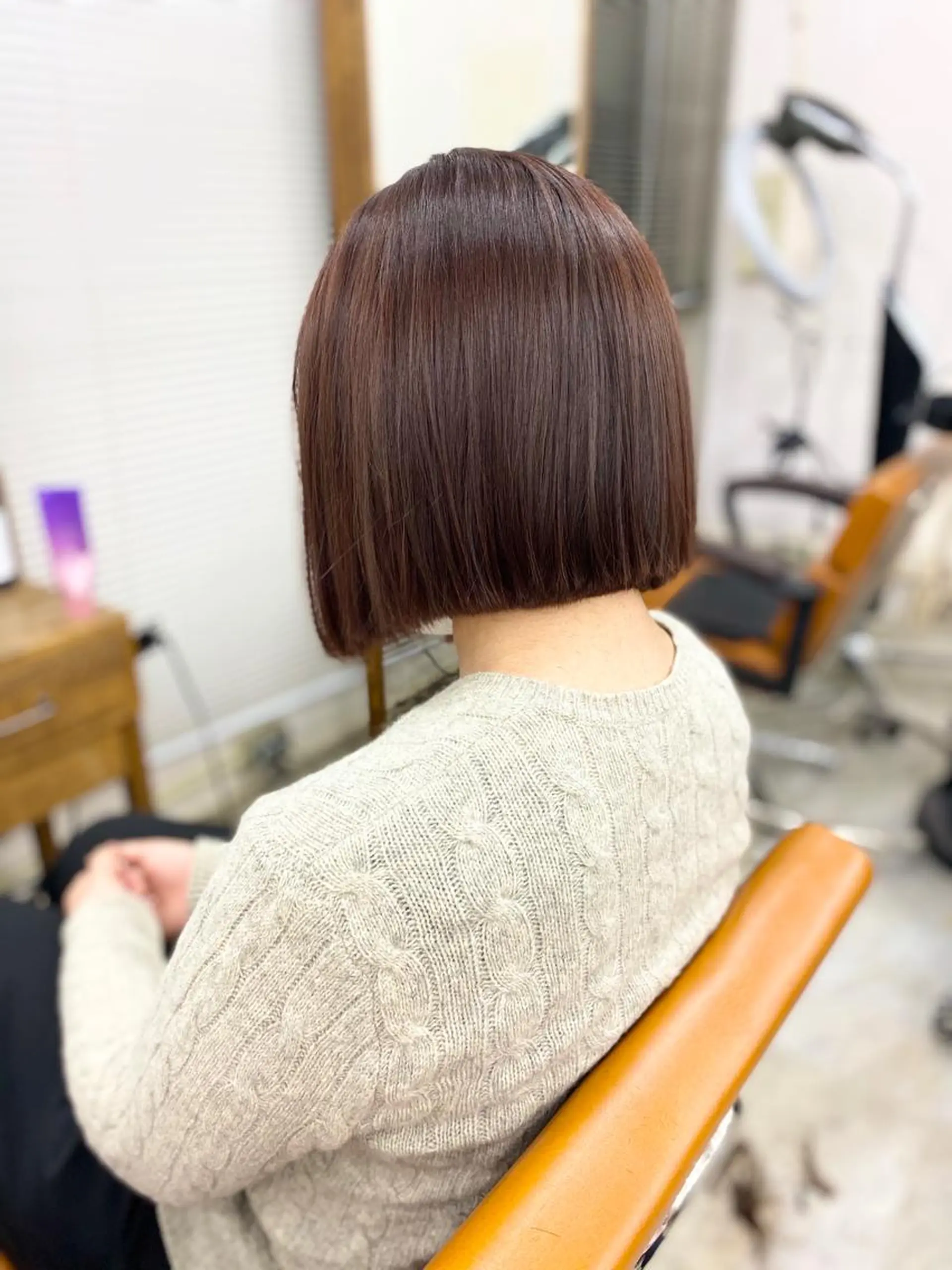 ショート カラー オリーブ/アッシュ やわらか透明感カラーのヘアスタイル