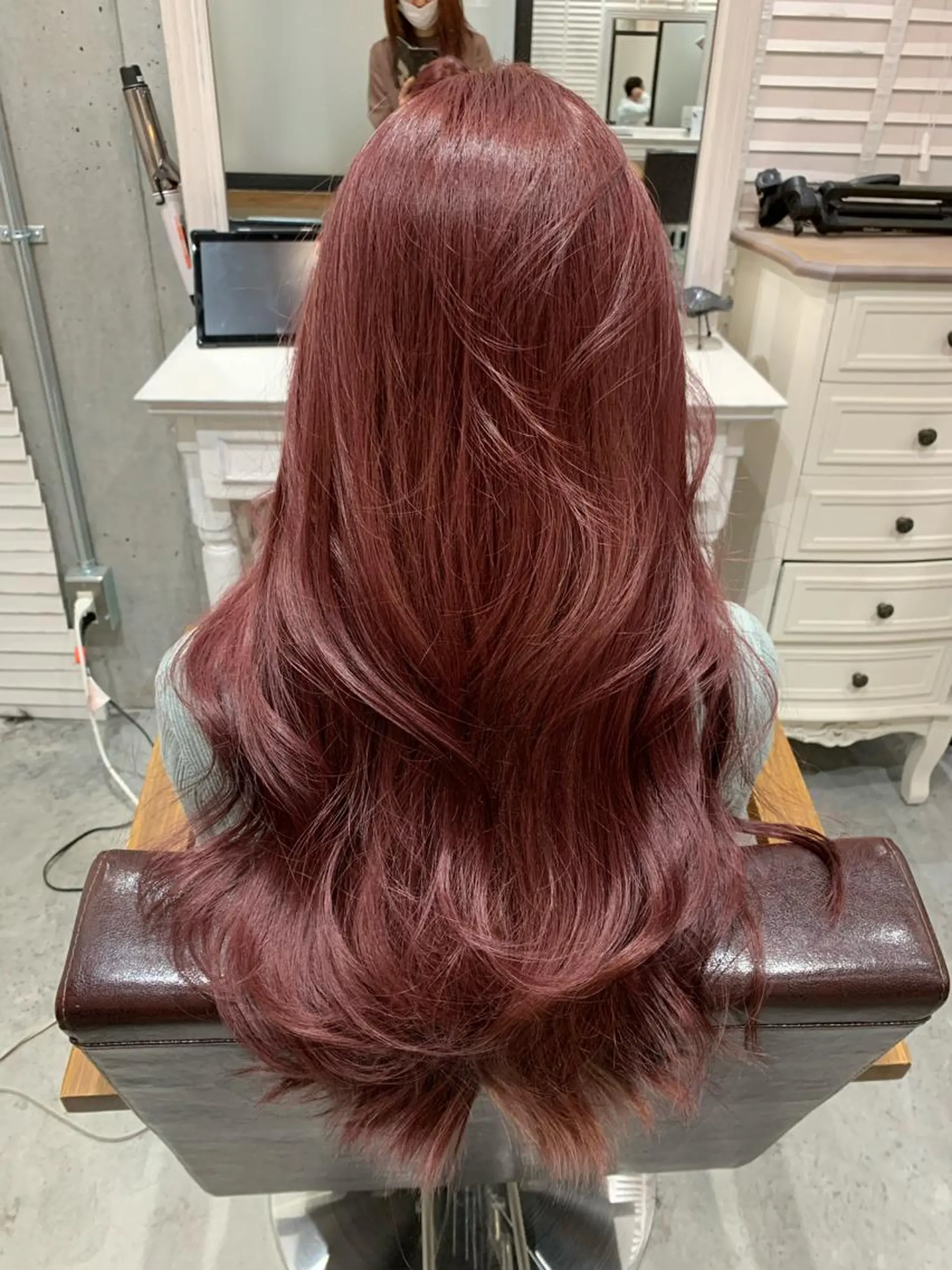 ロング ロング ヘアカラー LITTLE _KATOのヘアスタイル