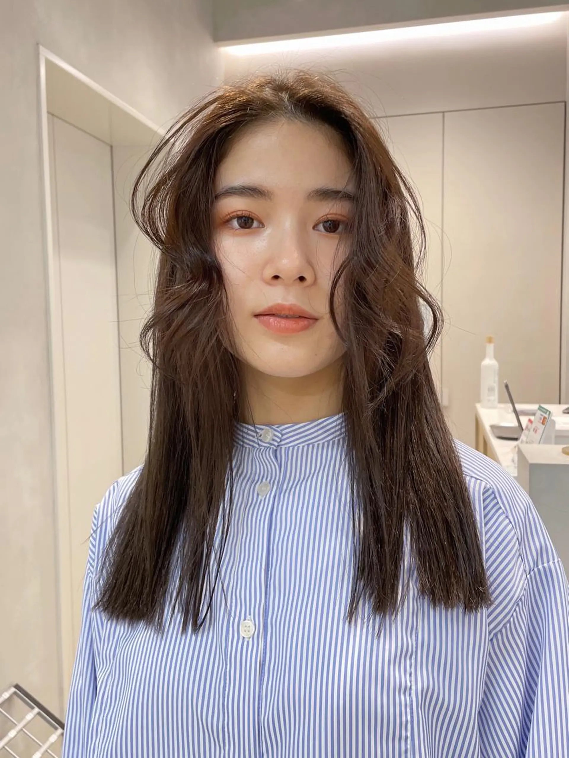 ロング カラー 青木 優歩のヘアスタイル