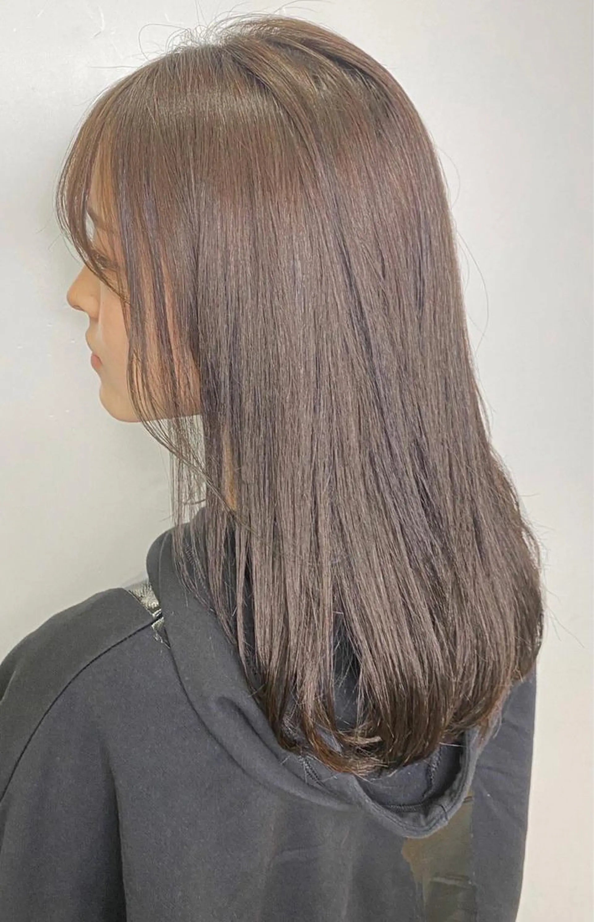 セミロング カラー お任せヘア☘️☘️ 及川渚のヘアスタイル