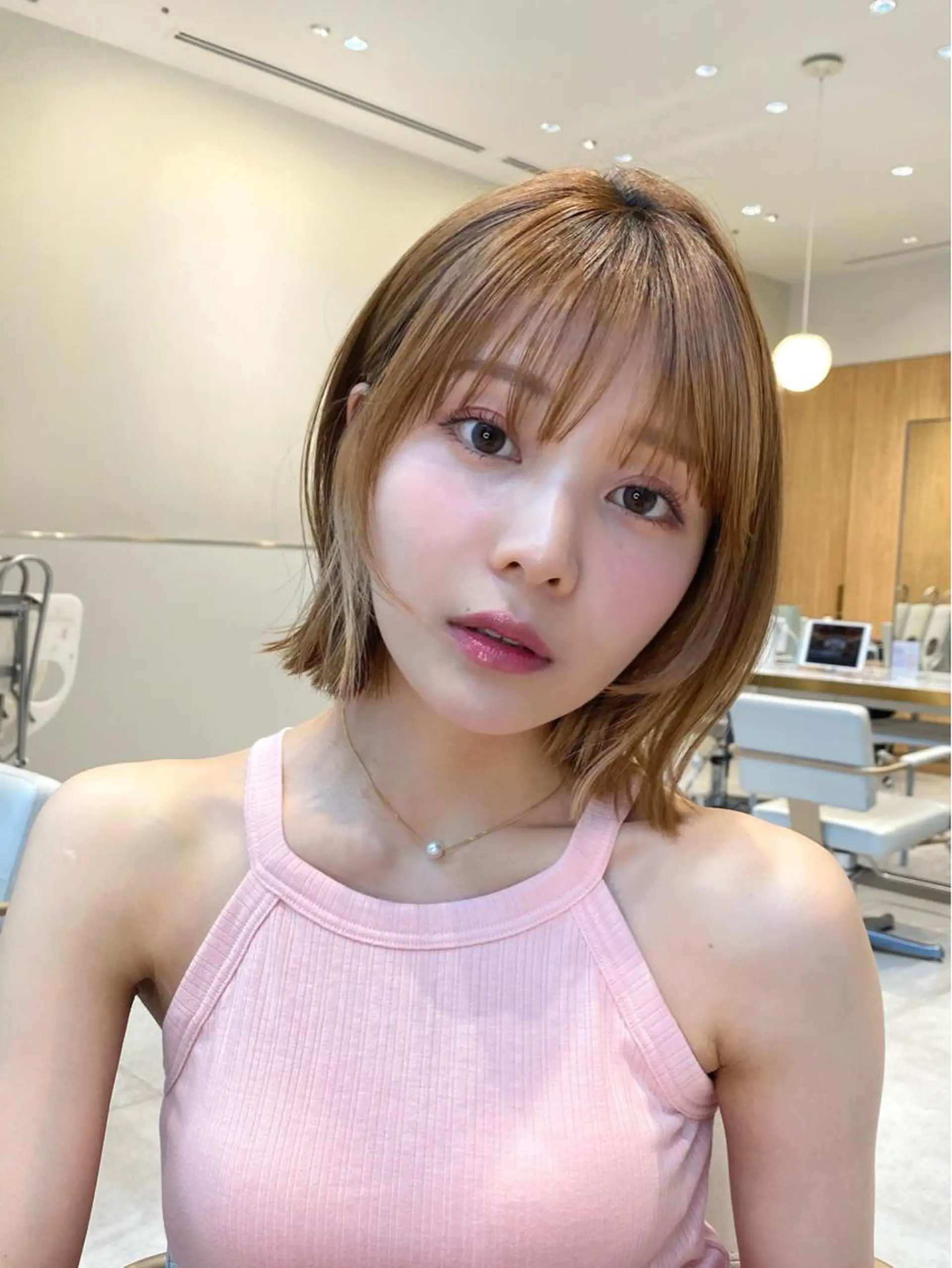 ショート カラー パーマ ヘアアレンジ ボブレイヤー アディクシーカラー 透明感カラー イルミナカラー ボブ カット 小野寺瑞希 /最小顔カットのヘアスタイル