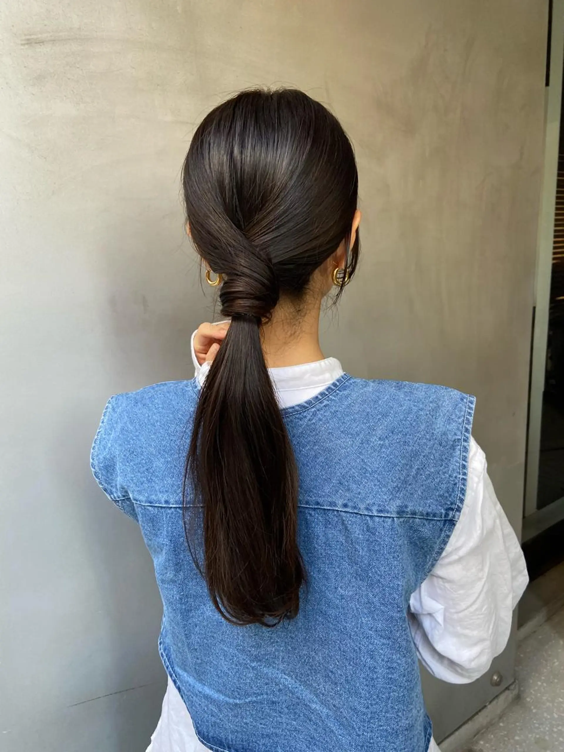ロング ヘアアレンジ shiori ﾍﾞｰｼﾞｭｶﾗｰのヘアスタイル