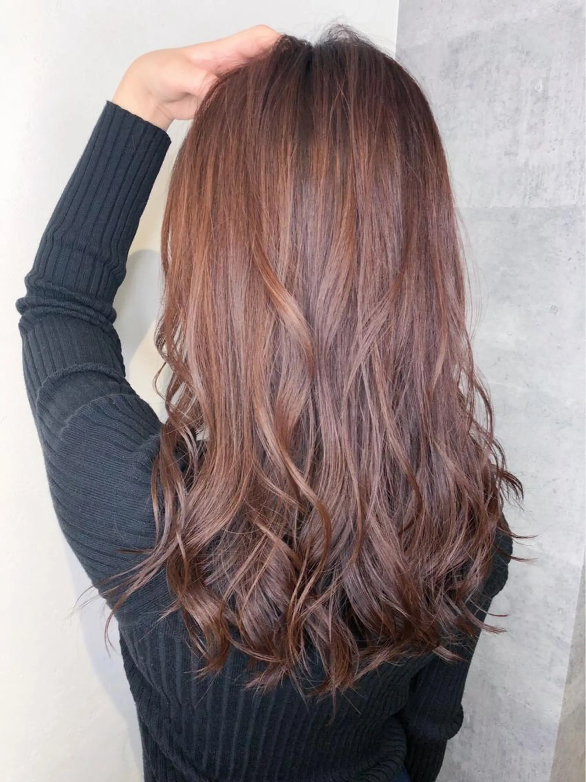 セミロング カラー _WHITE 天神店のヘアスタイル