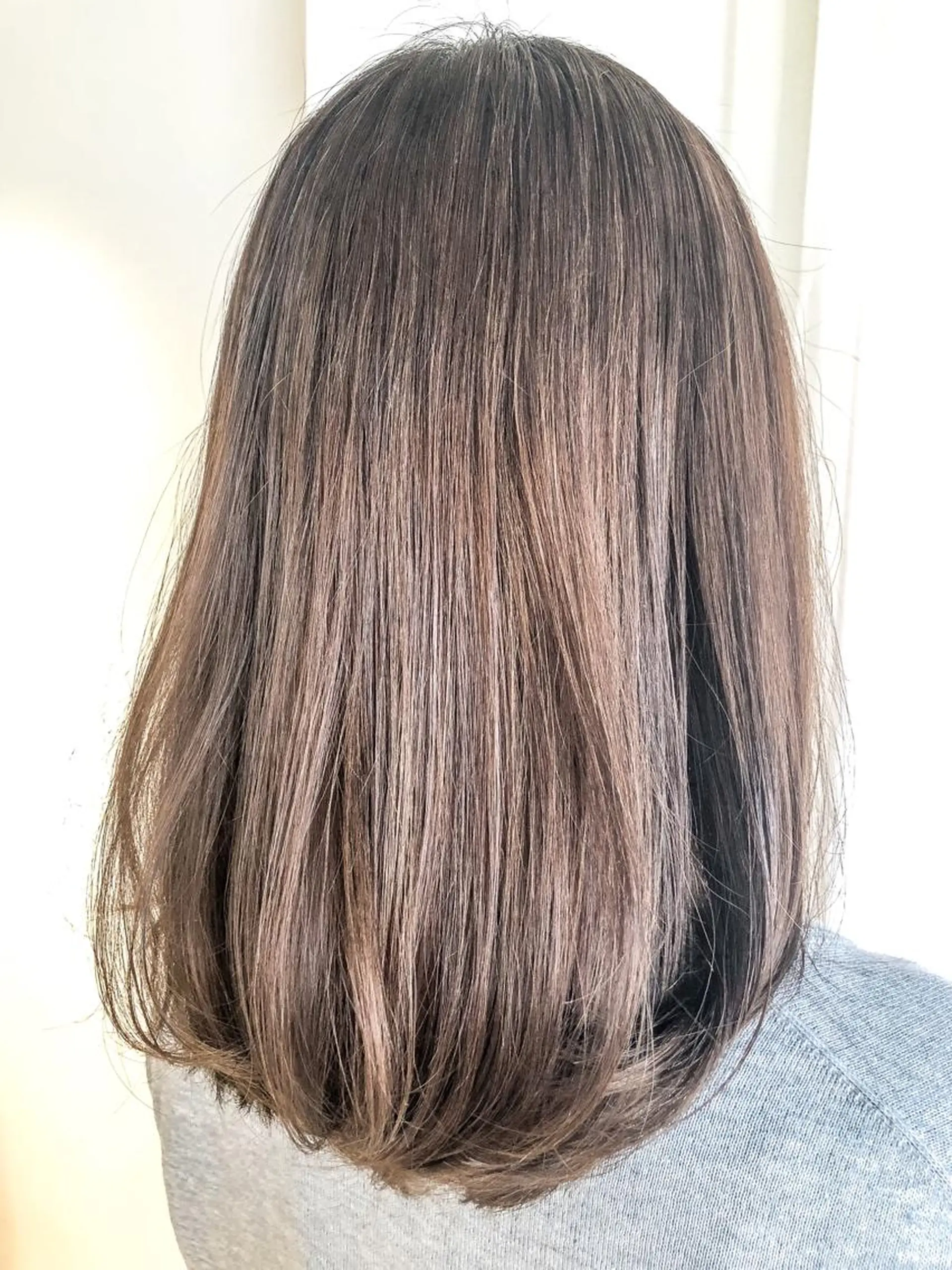 セミロング カラー ヘアアレンジ アッシュ イルミナカラー ラベンダーカラー ラベンダーアッシュ カット ヘアカラー トリートメント ヘッドスパ レイヤー×ヘッドスパ ＊保田遥＊のヘアスタイル