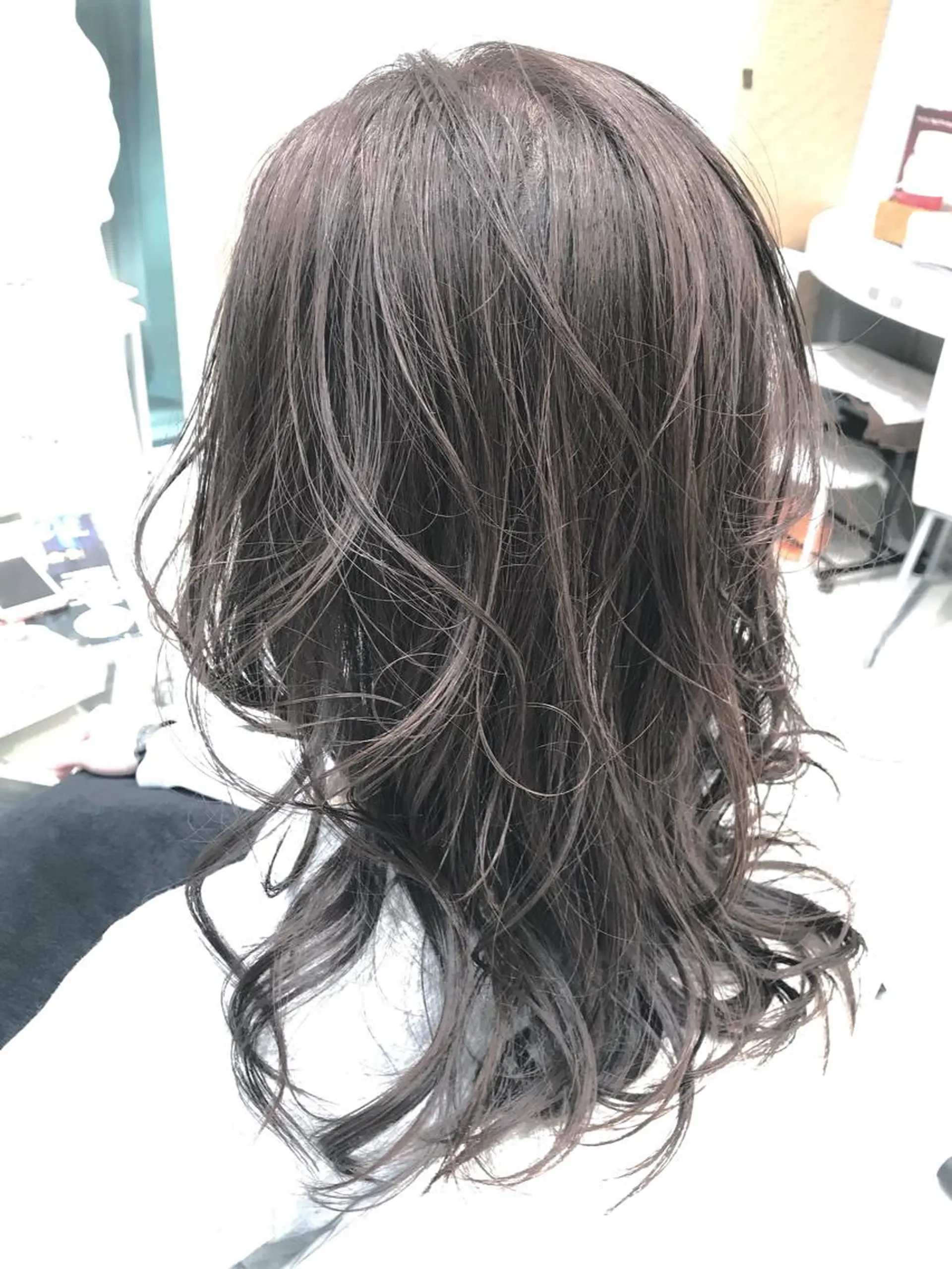 セミロング カラー ヘアカラー トリートメント 田中 慎也のヘアスタイル