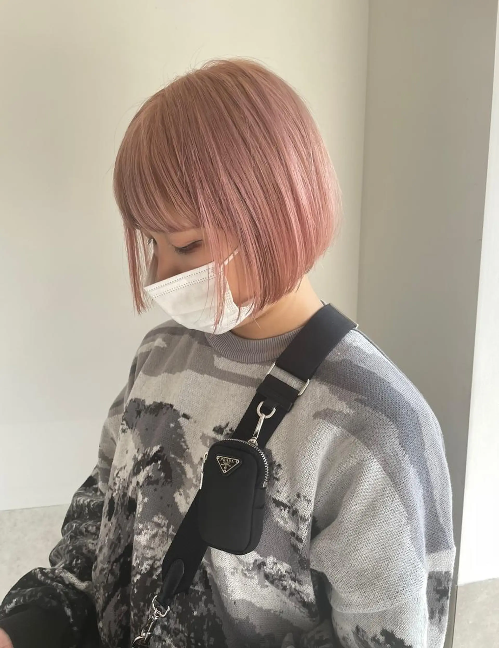 ショート カラー GO TODAY シェアサロン Flos店所属・🫧ハイトーン✨格安 より質💐マンツーマのヘアスタイル